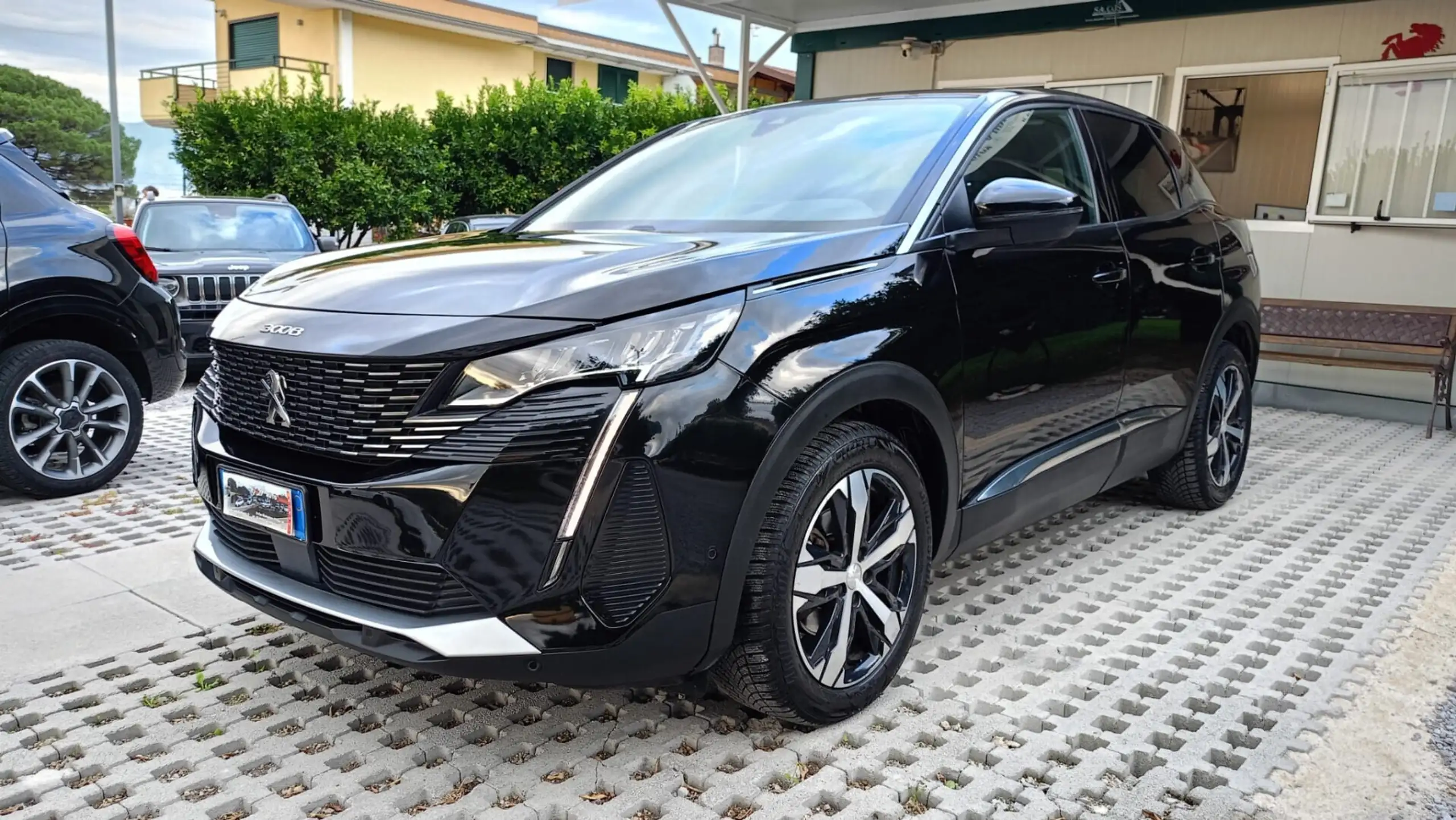 Peugeot - 3008