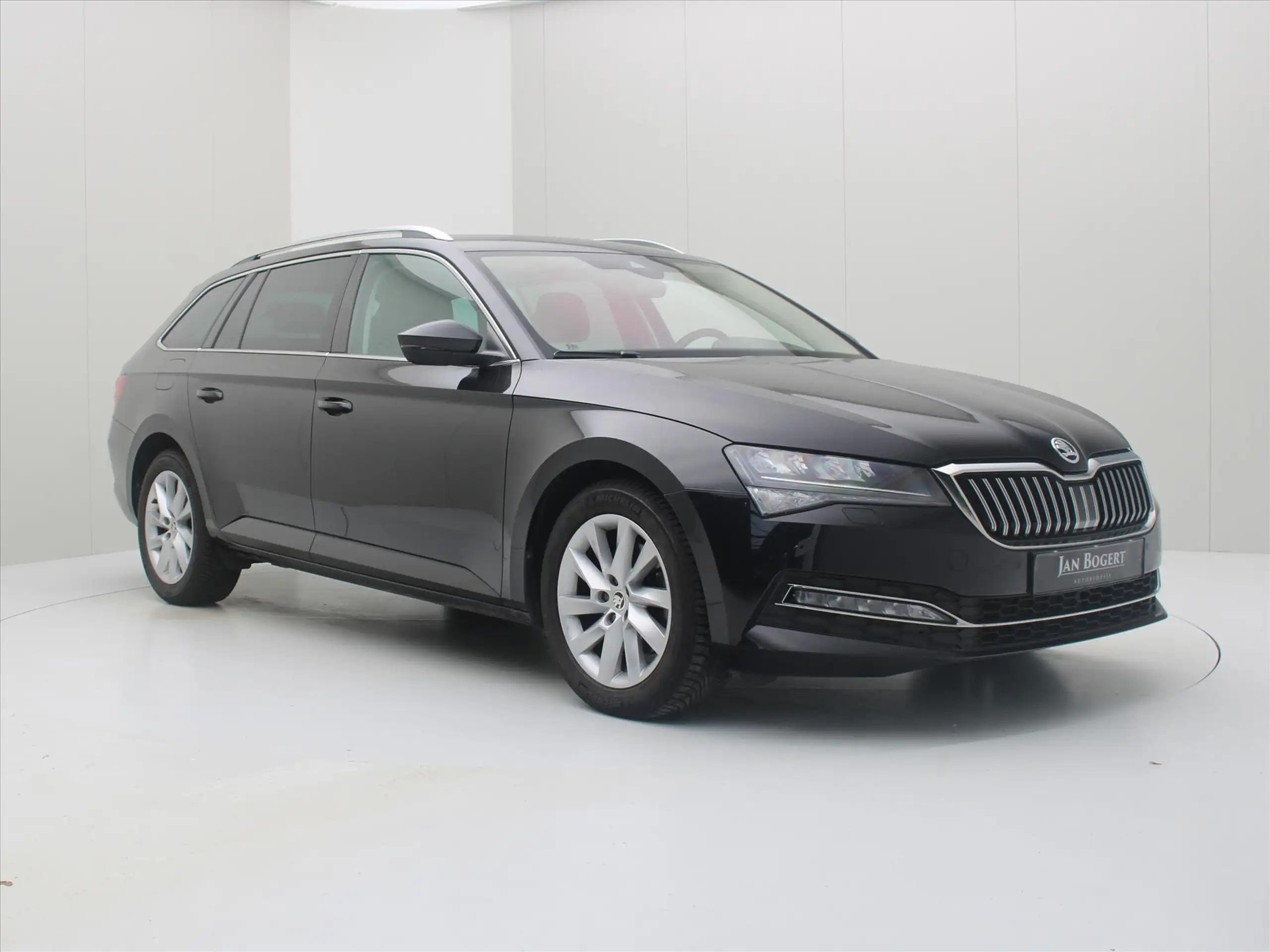 Skoda - Superb