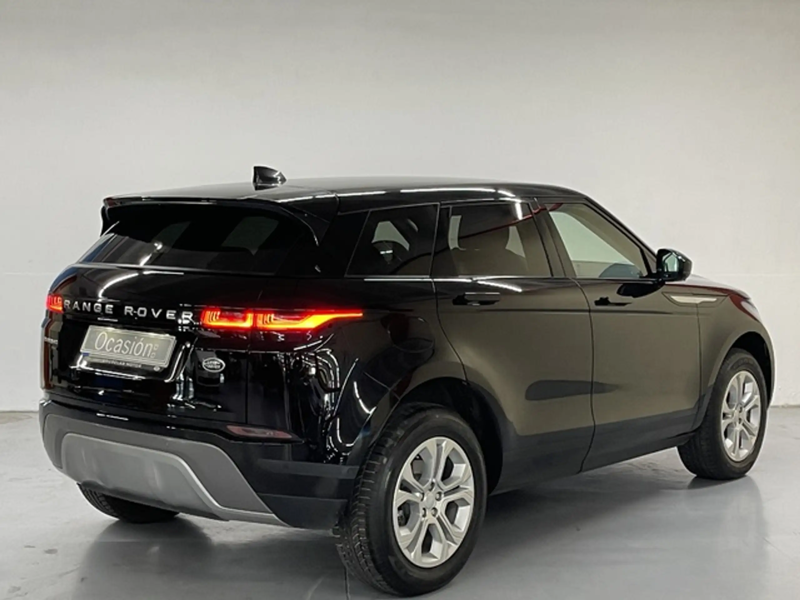 Land Rover - Range Rover Evoque