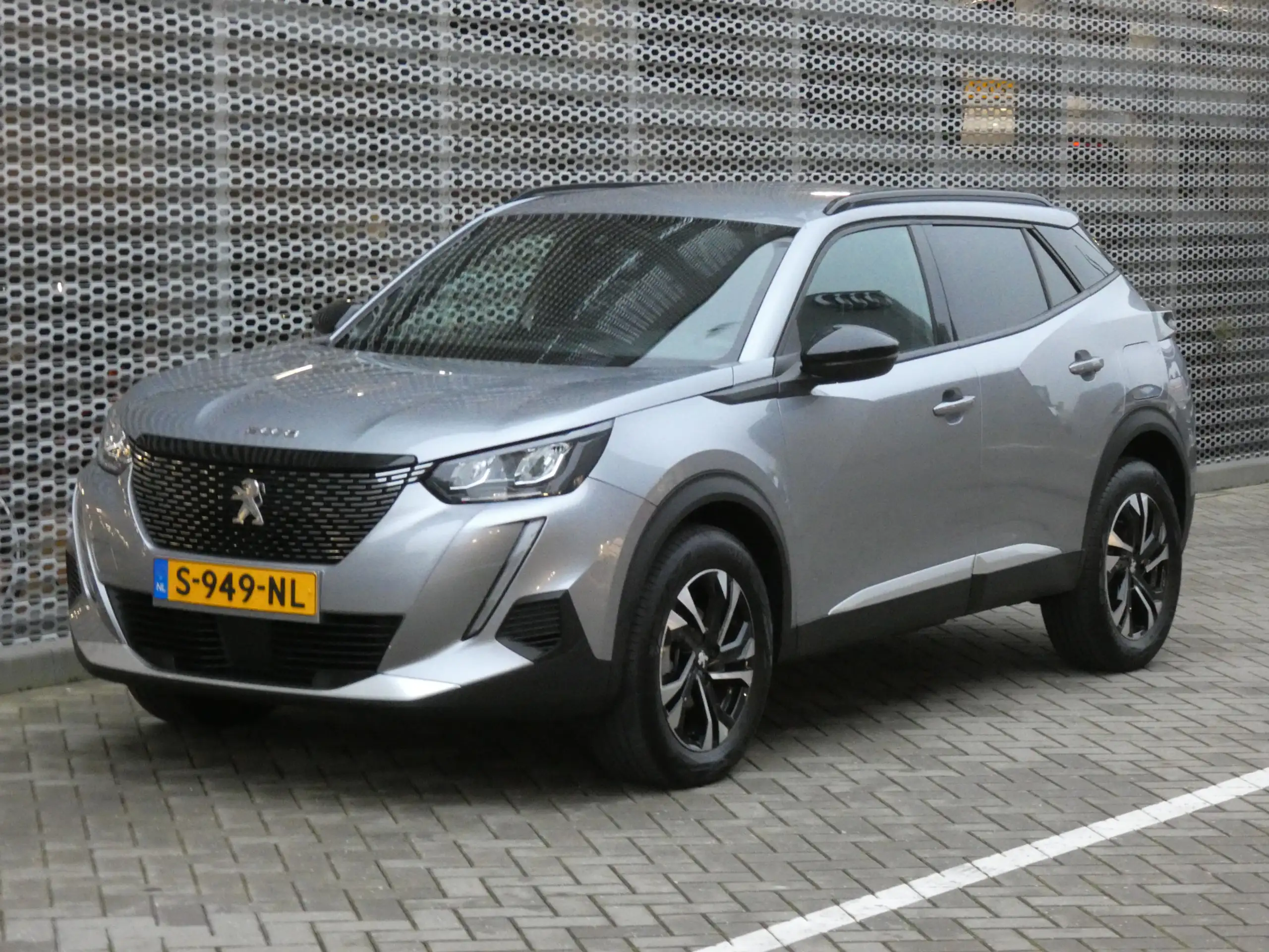 Peugeot - 2008