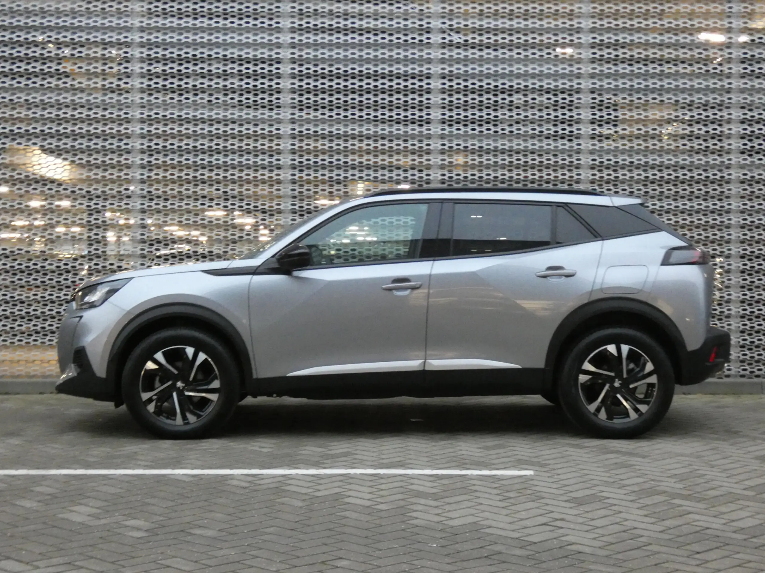 Peugeot - 2008