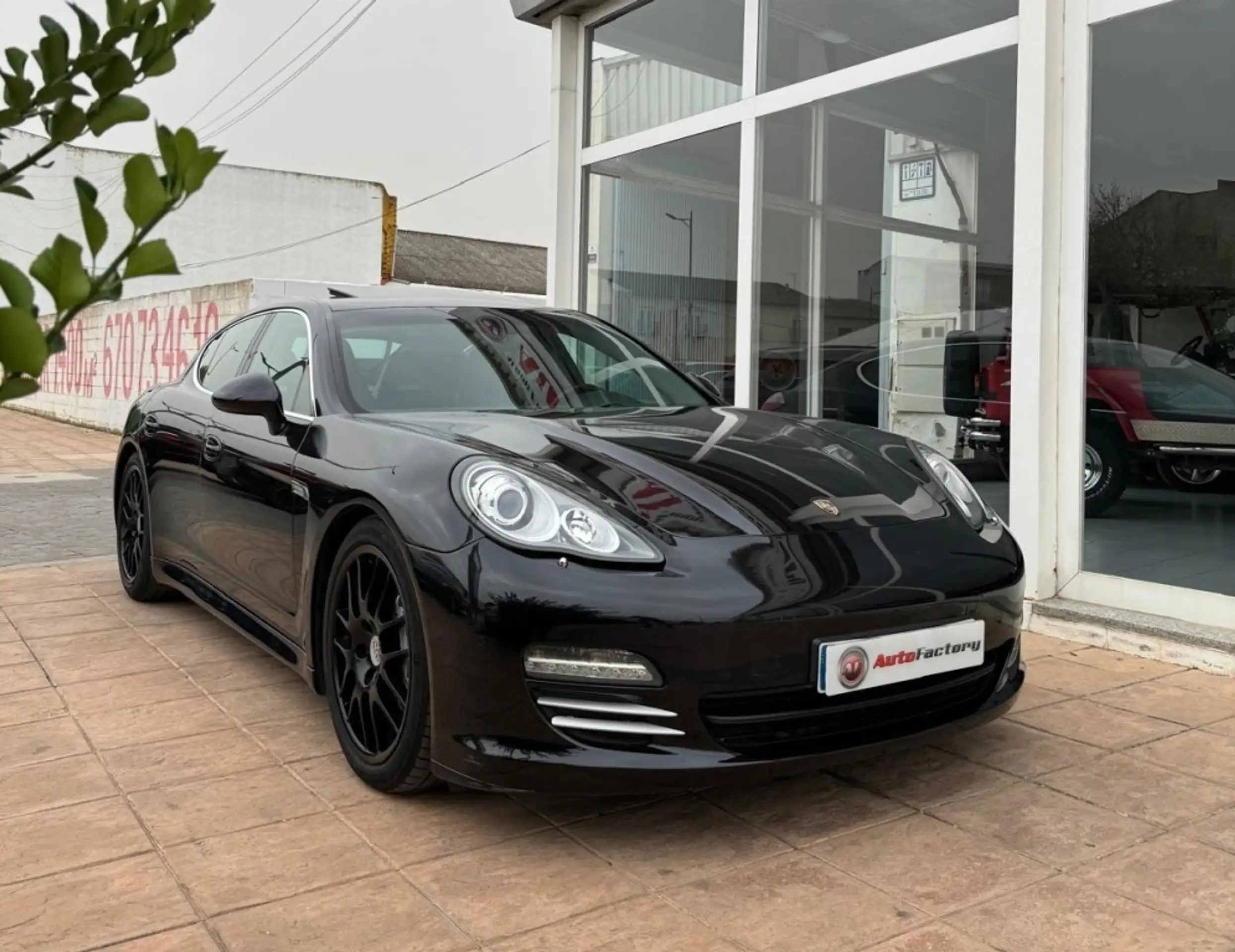 Porsche - Panamera