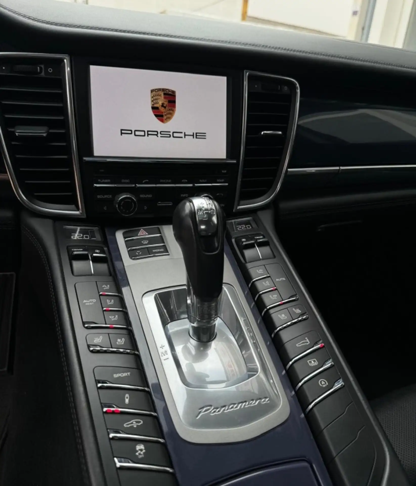 Porsche - Panamera