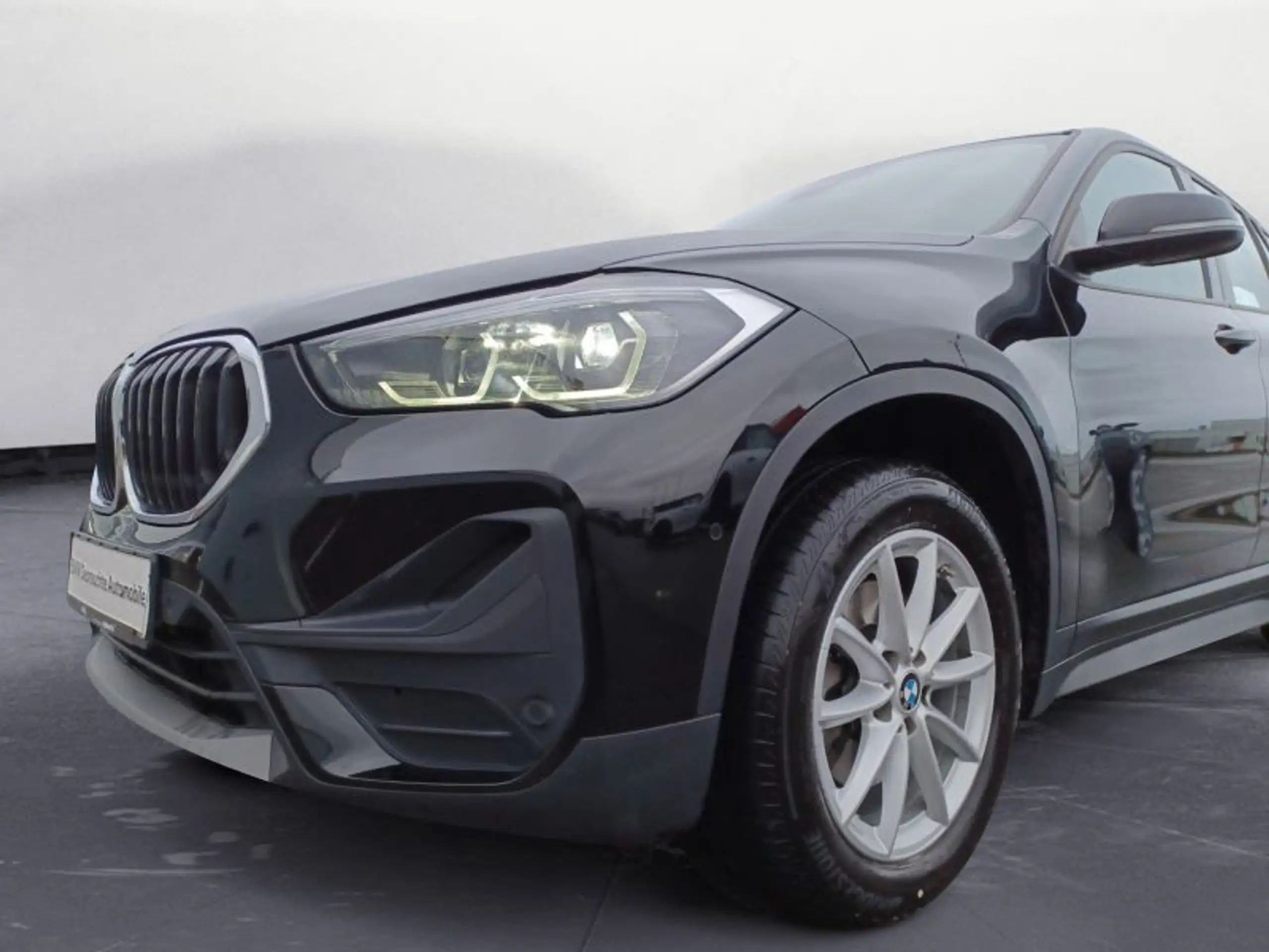 BMW - X1