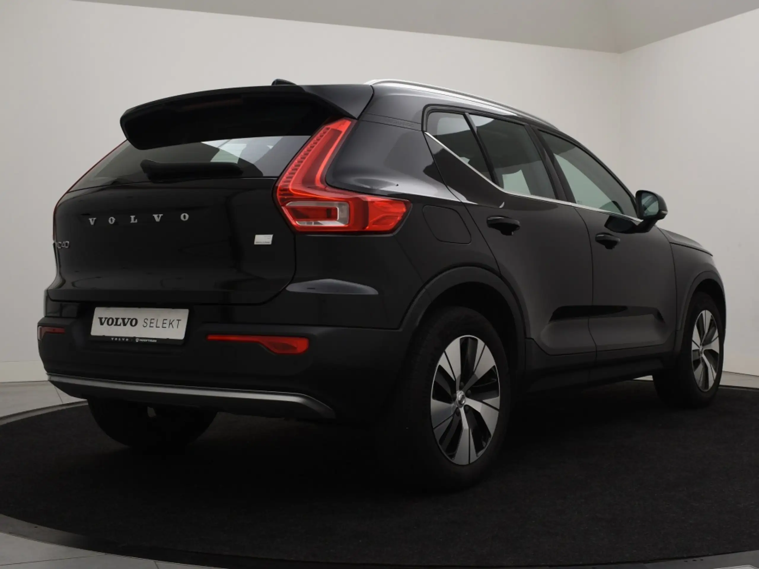 Volvo - XC40