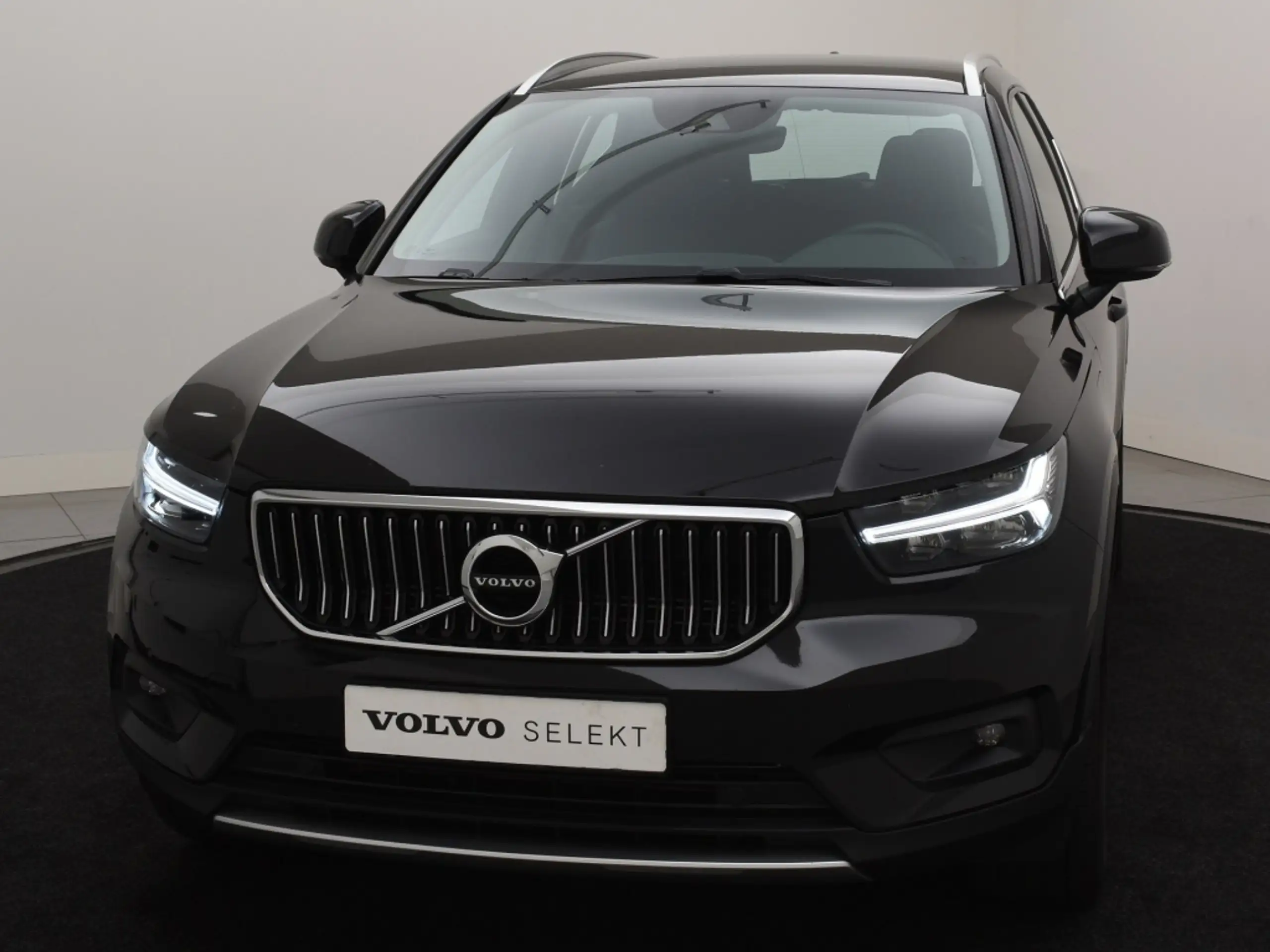 Volvo - XC40