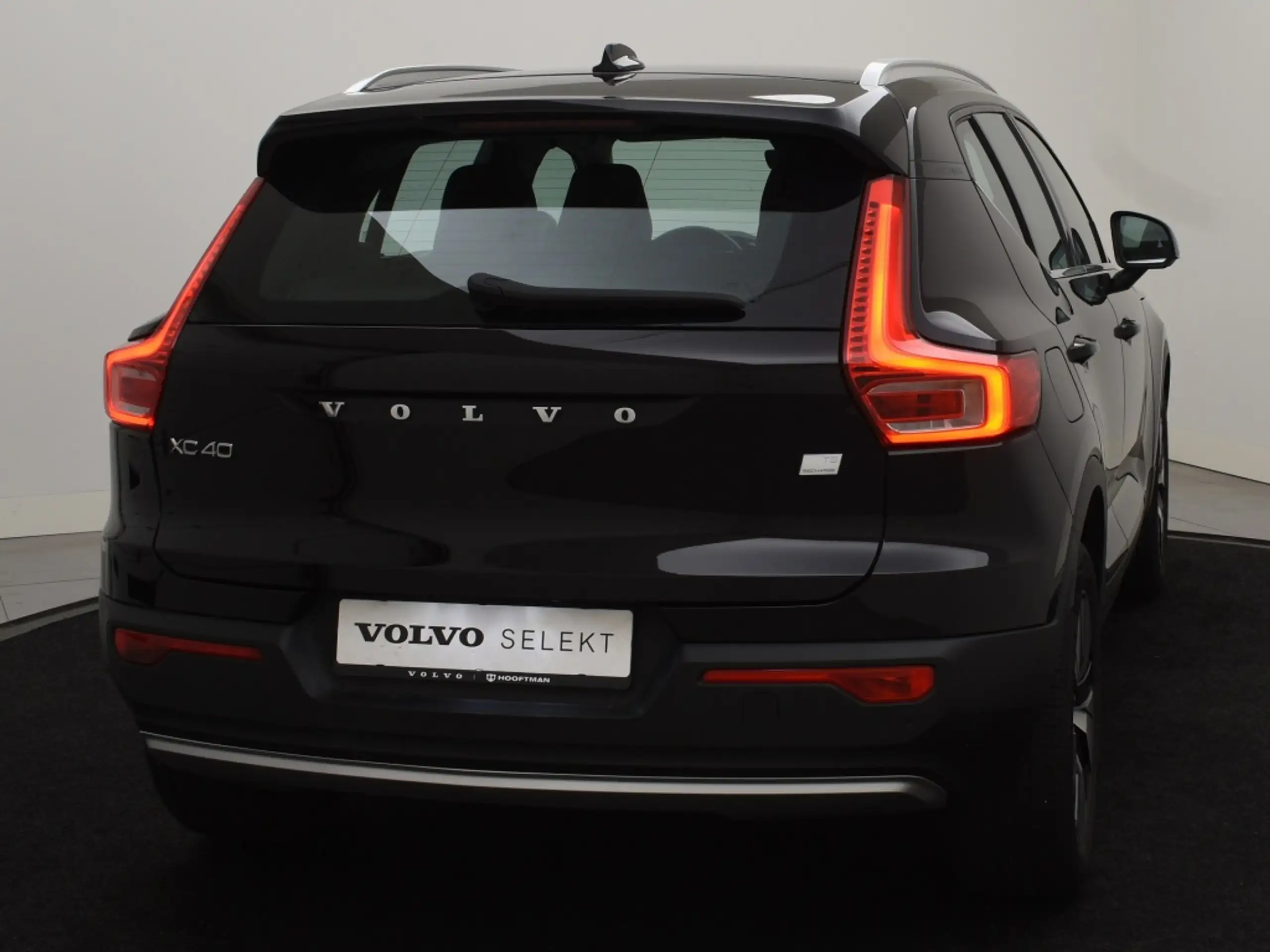 Volvo - XC40