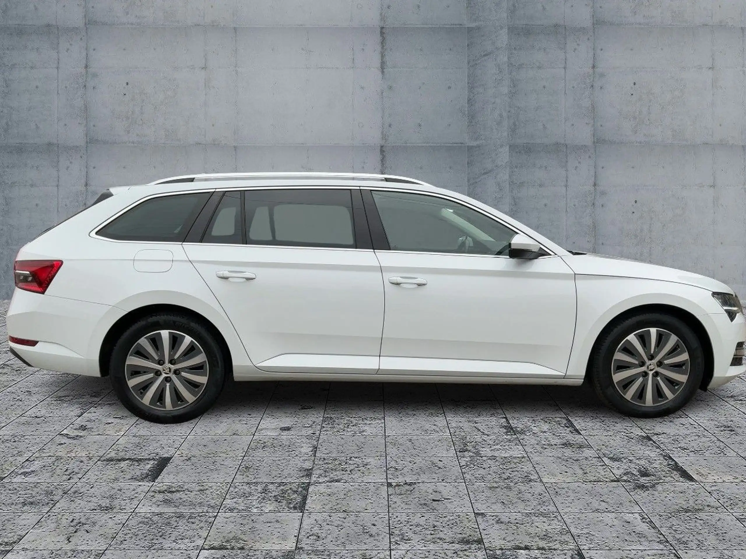 Skoda - Superb