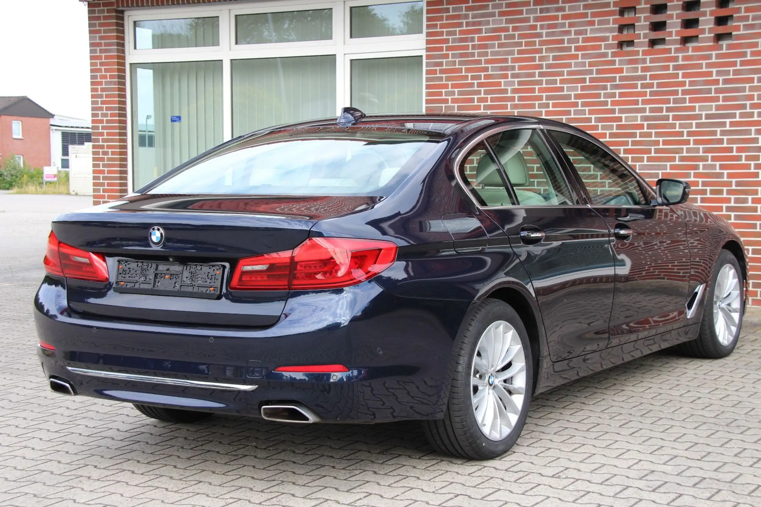 BMW - 540