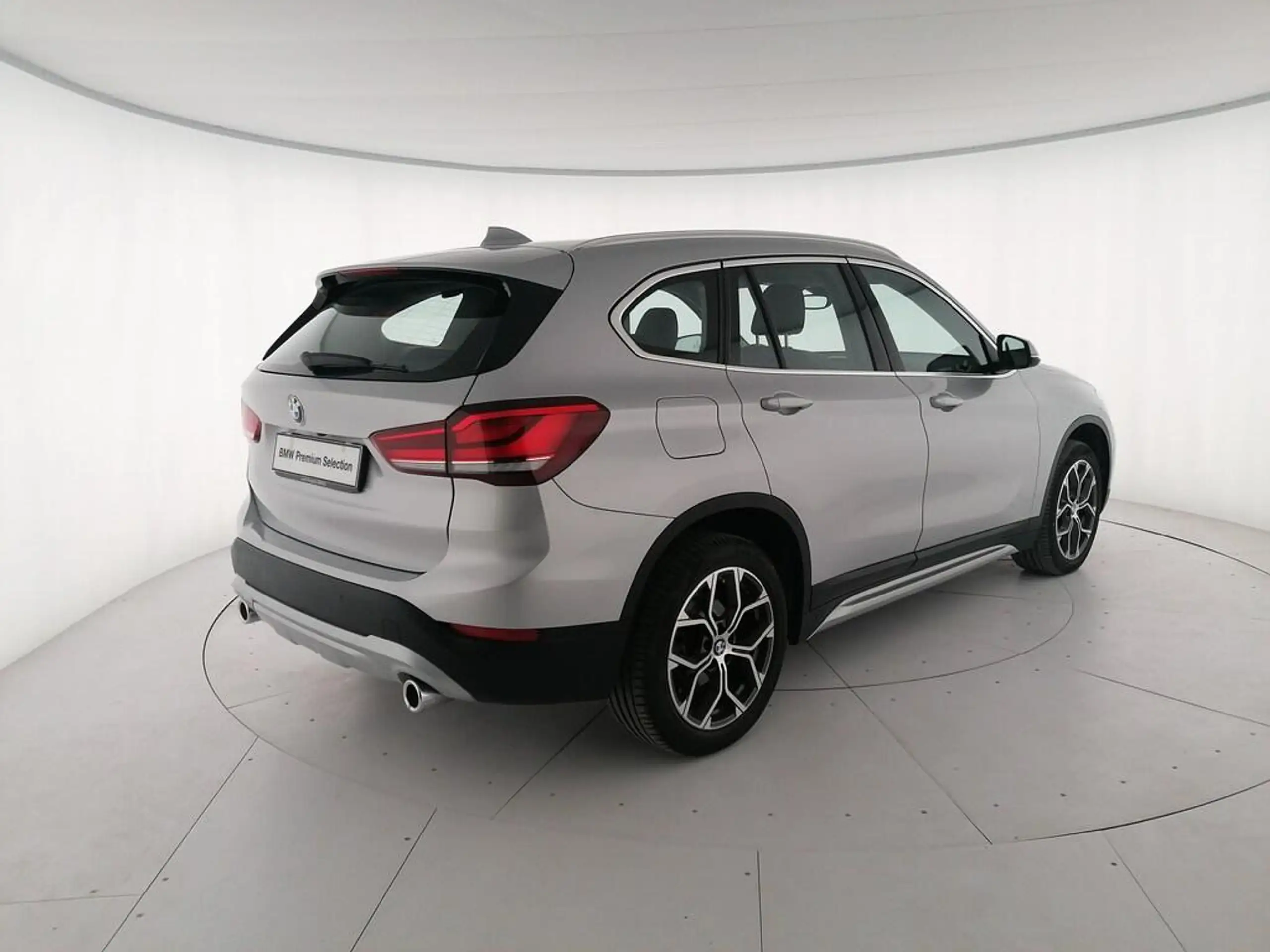 BMW - X1