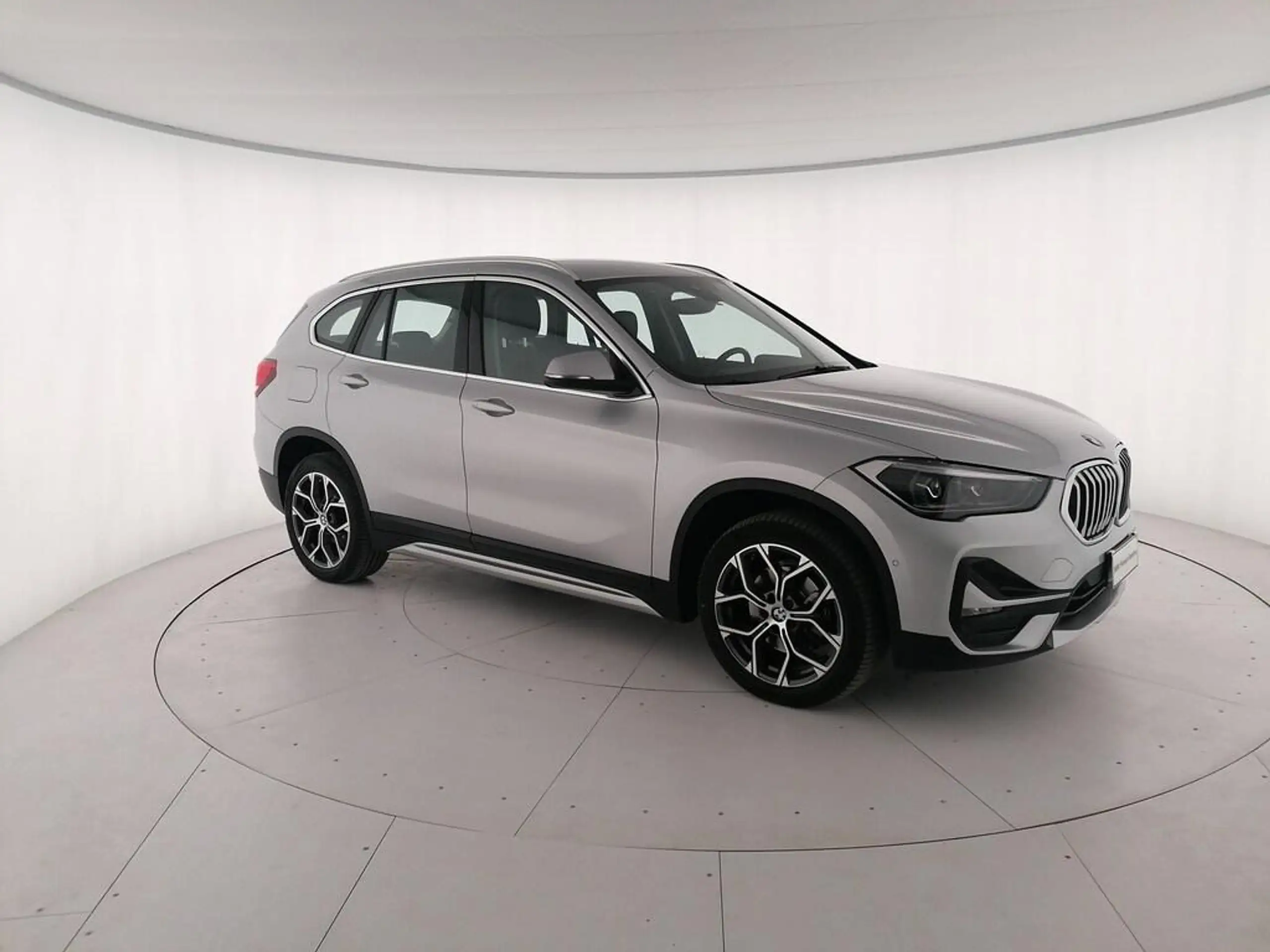 BMW - X1