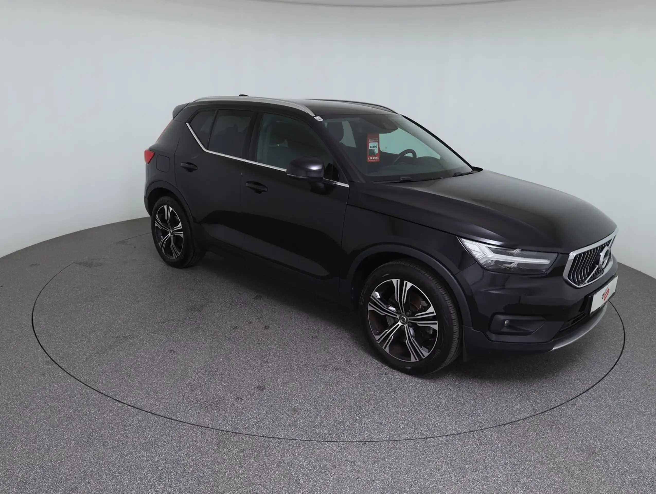 Volvo - XC40