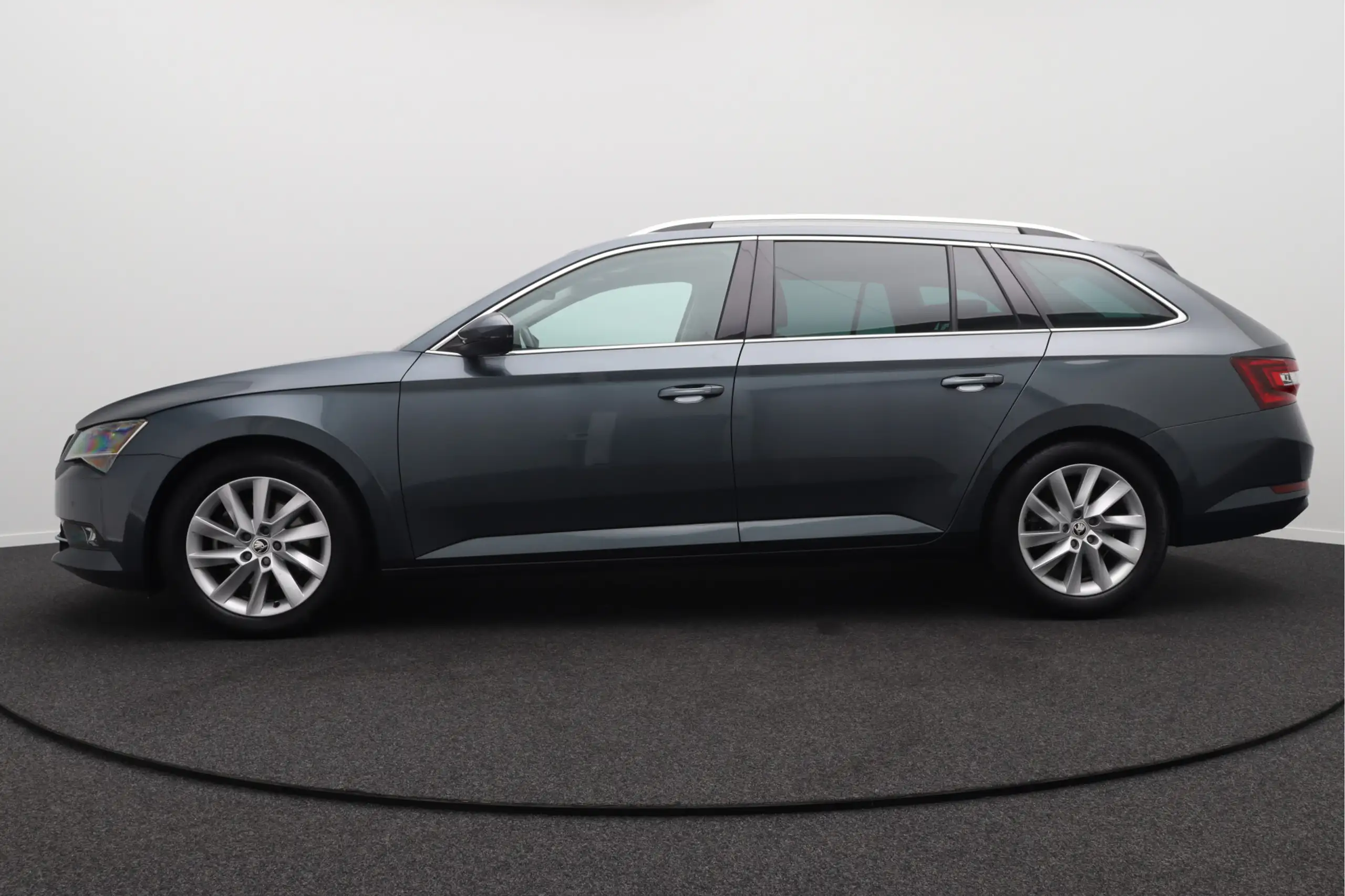 Skoda - Superb