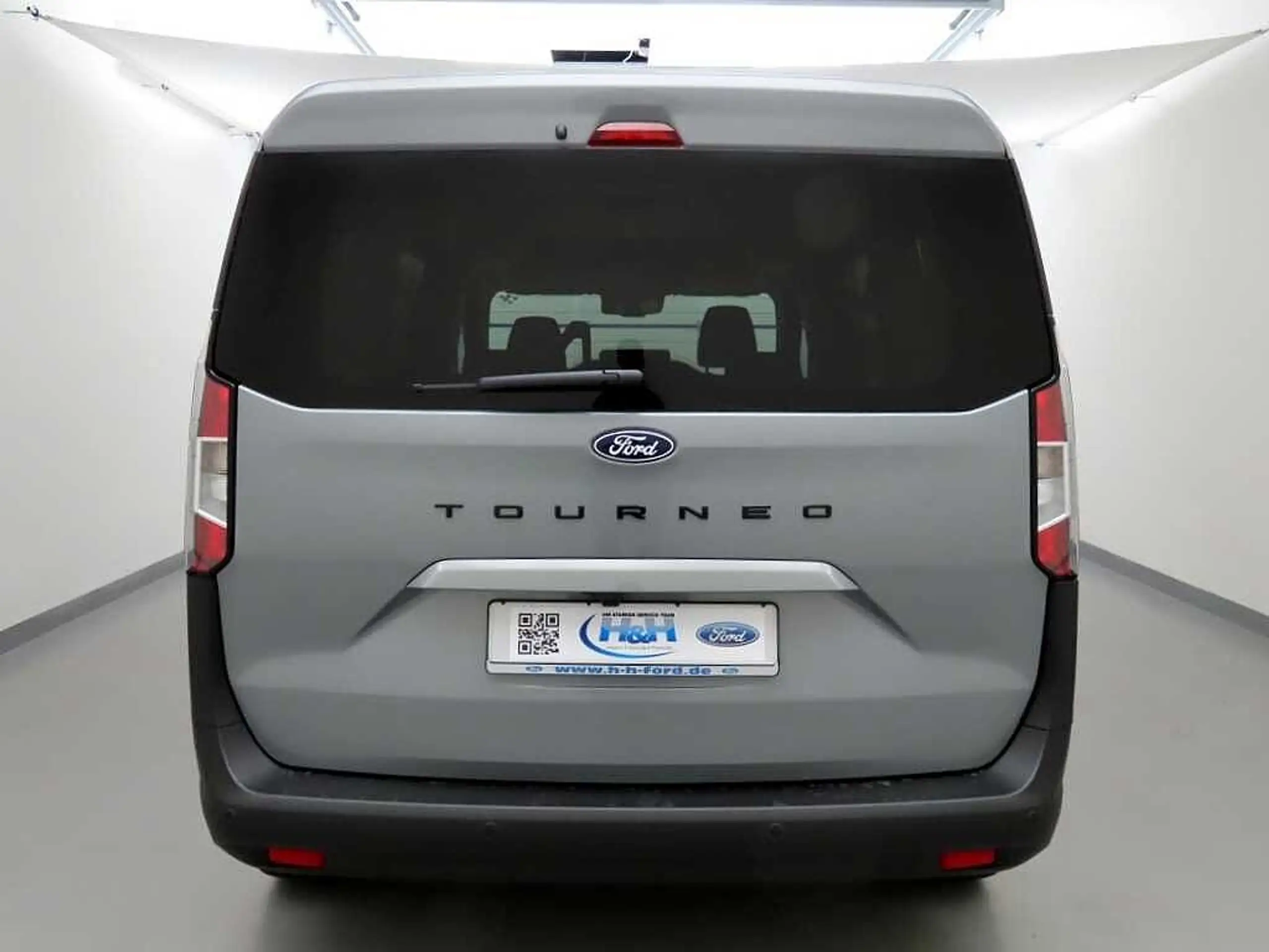 Ford - Tourneo Courier