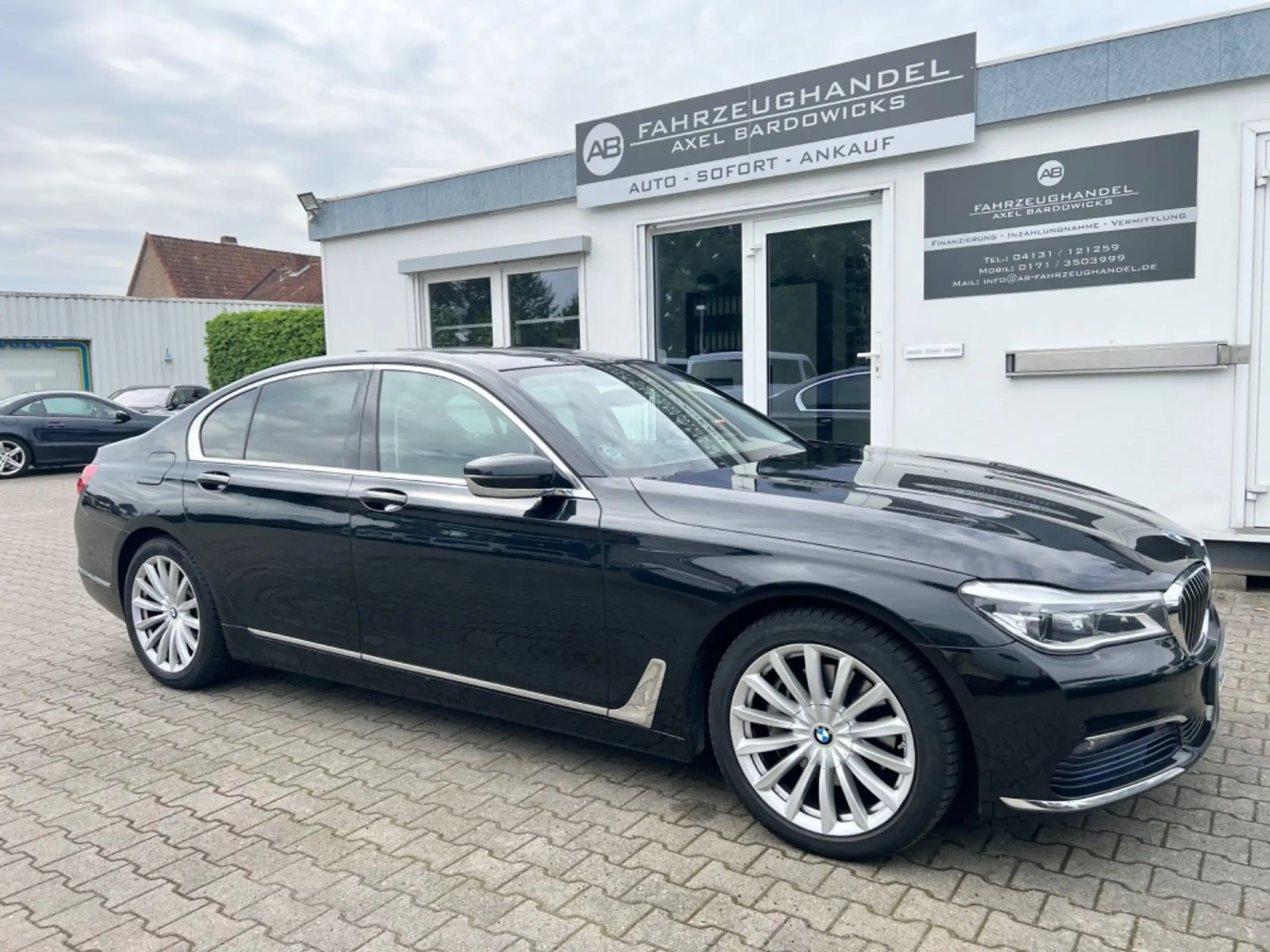 BMW 730 2016