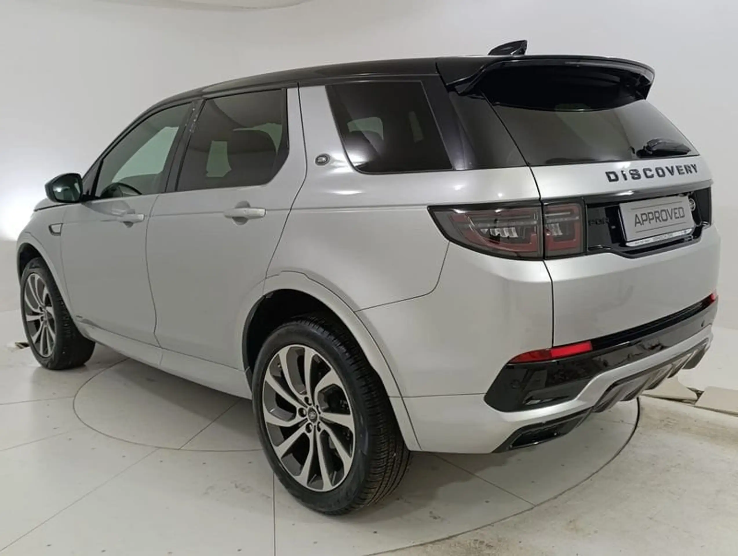 Land Rover - Discovery Sport