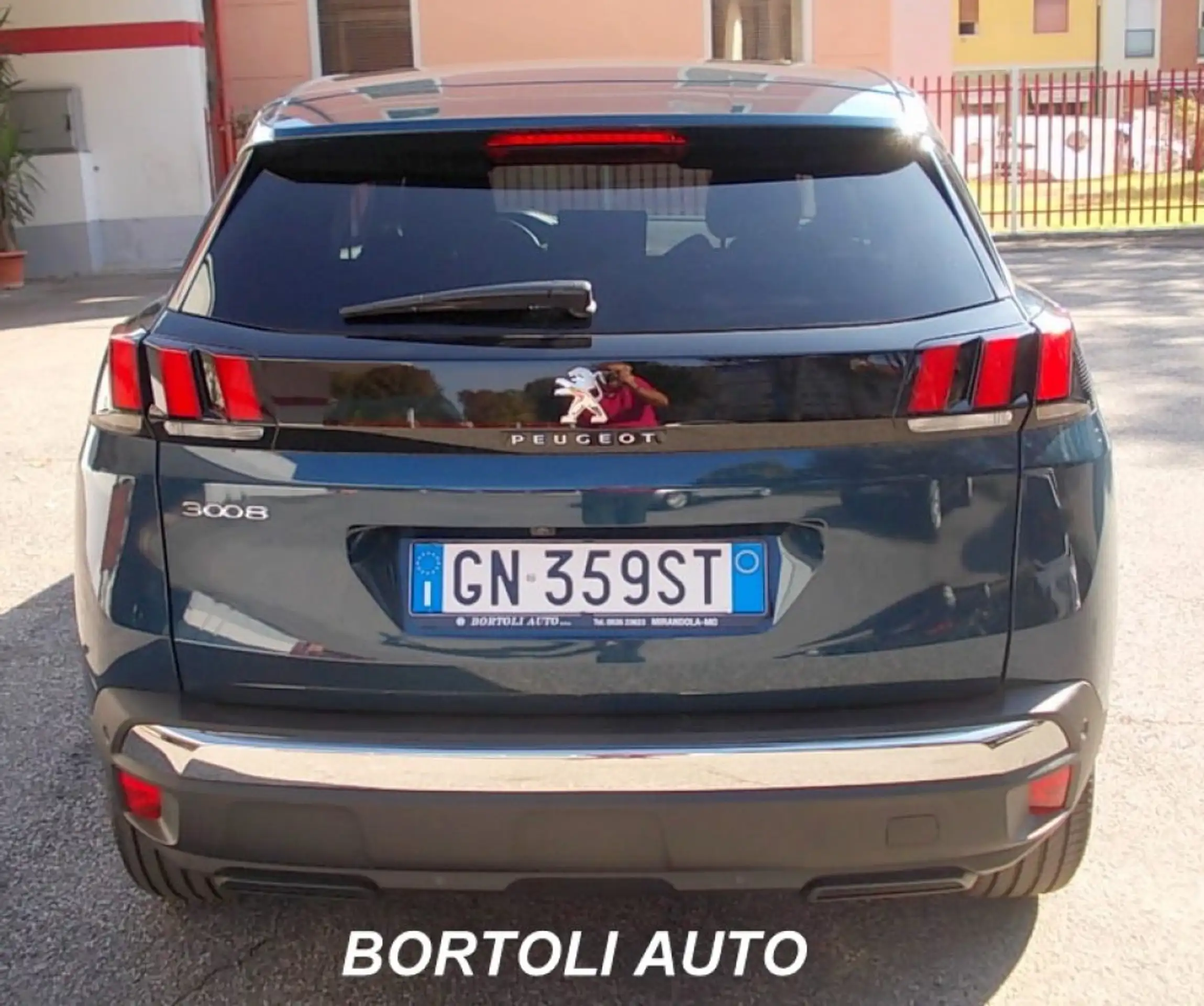 Peugeot - 3008