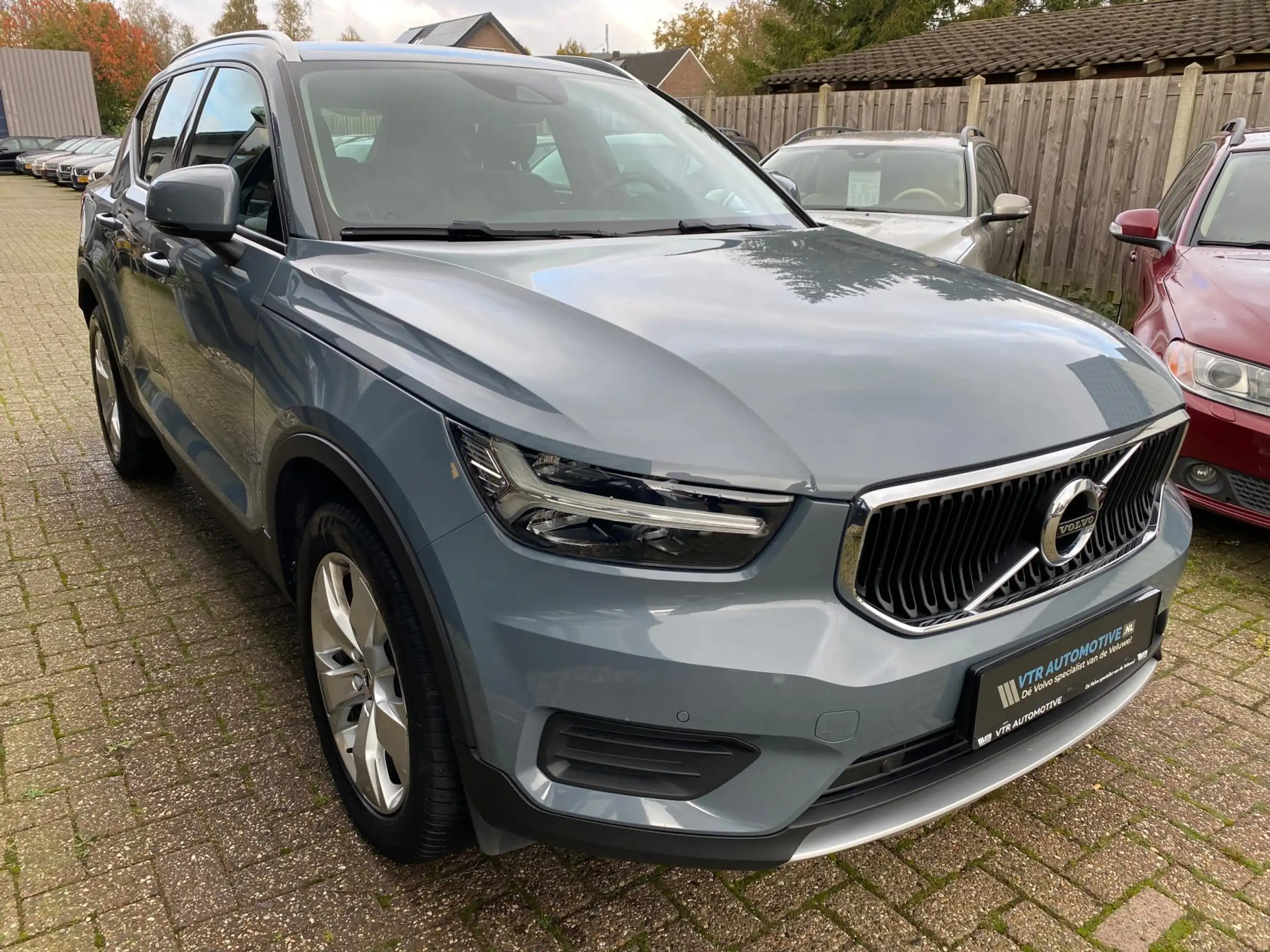 Volvo - XC40