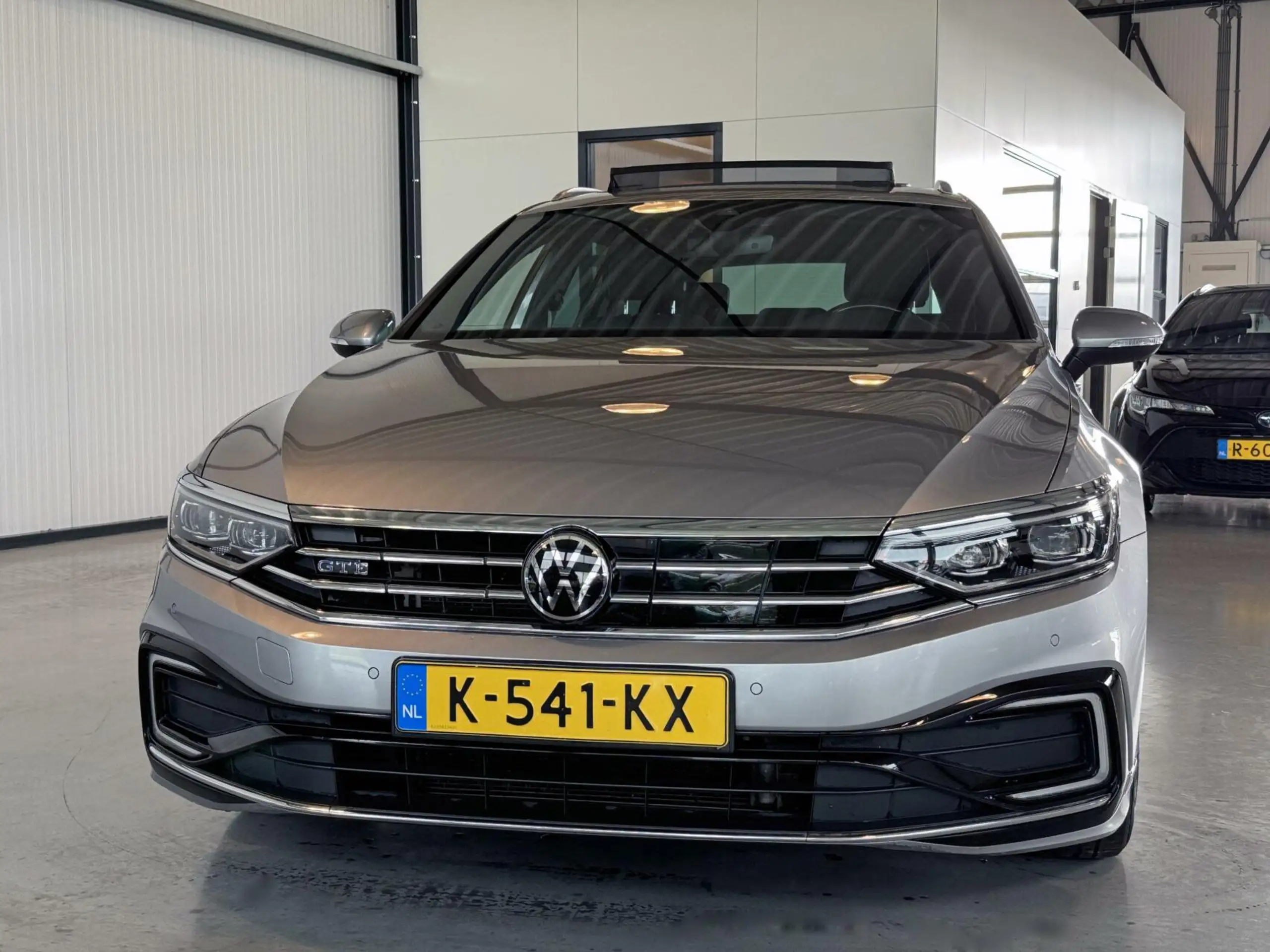 Volkswagen - Passat Variant