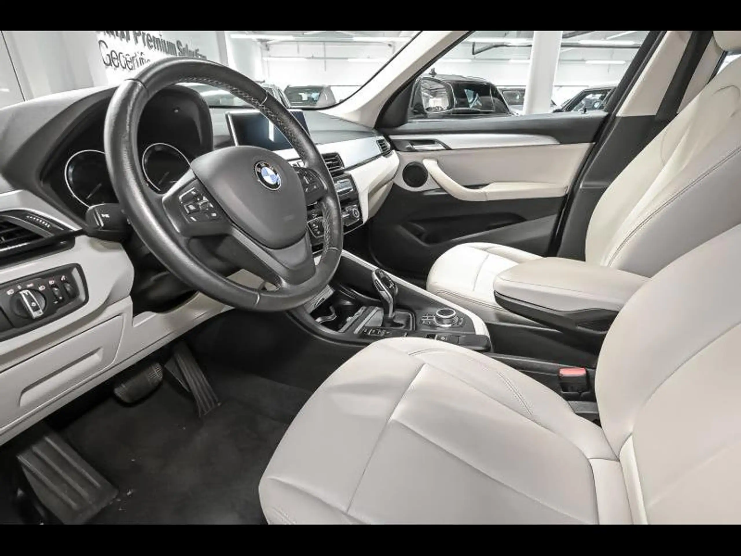 BMW - X1