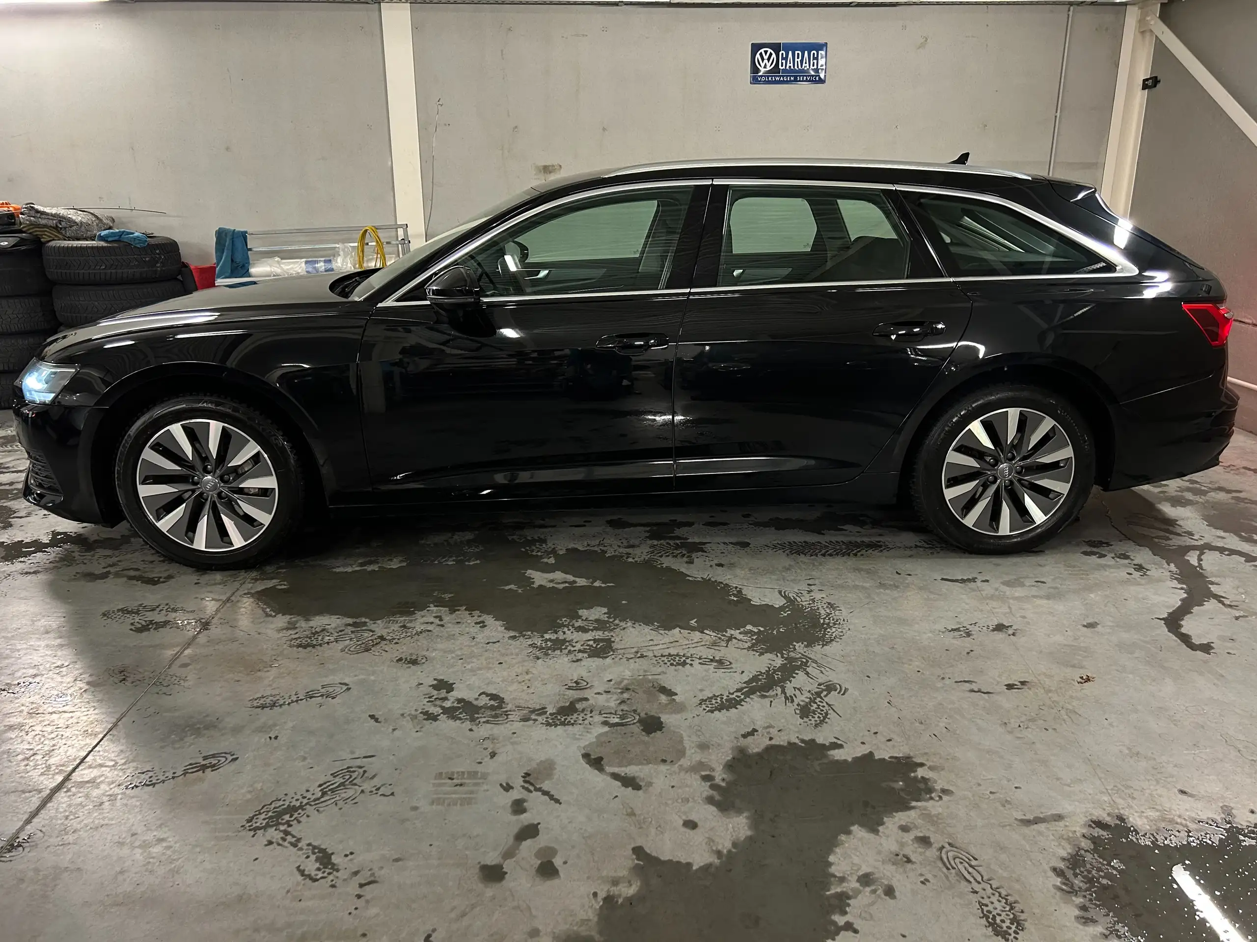 Audi - A6