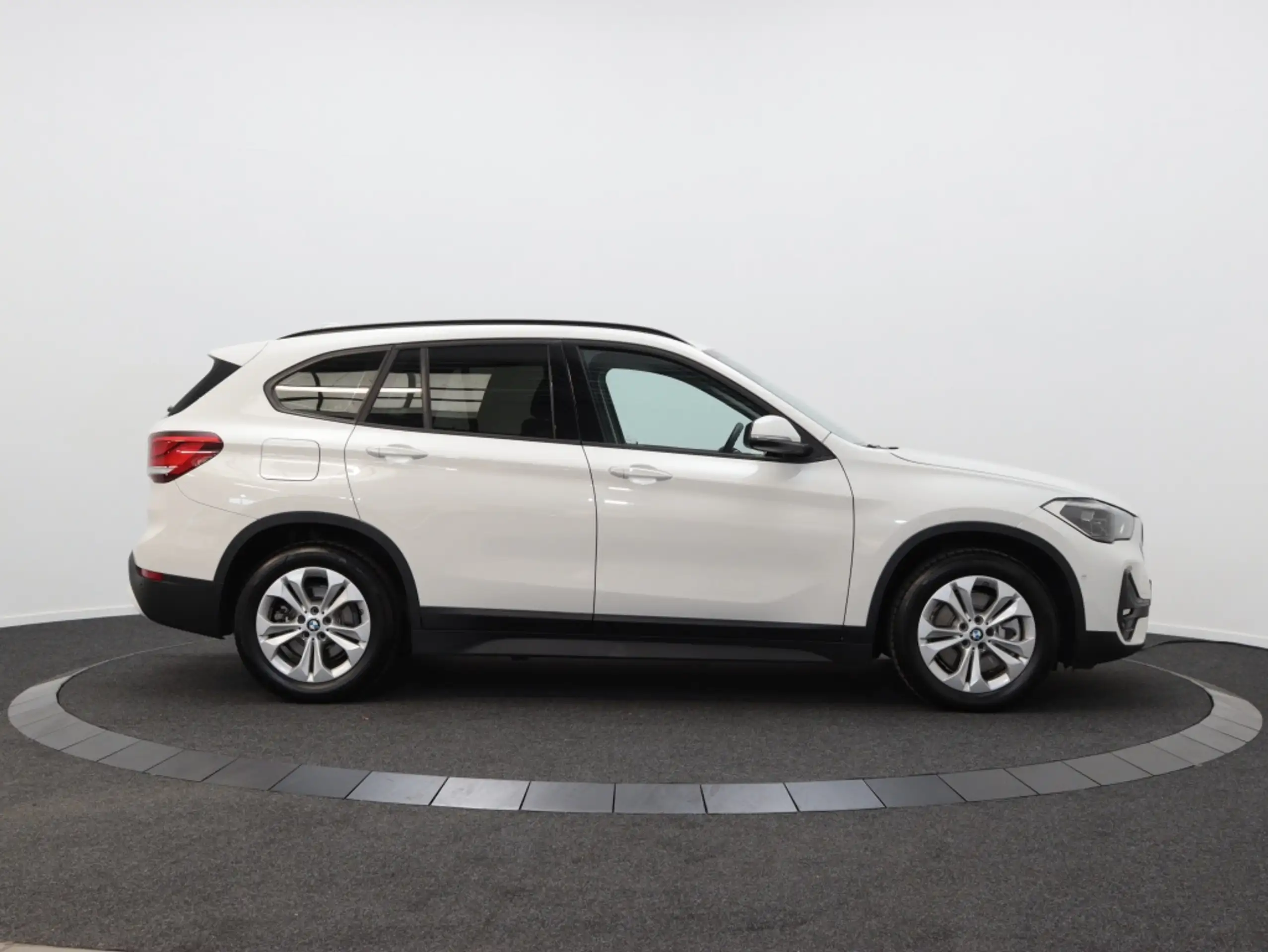 BMW - X1