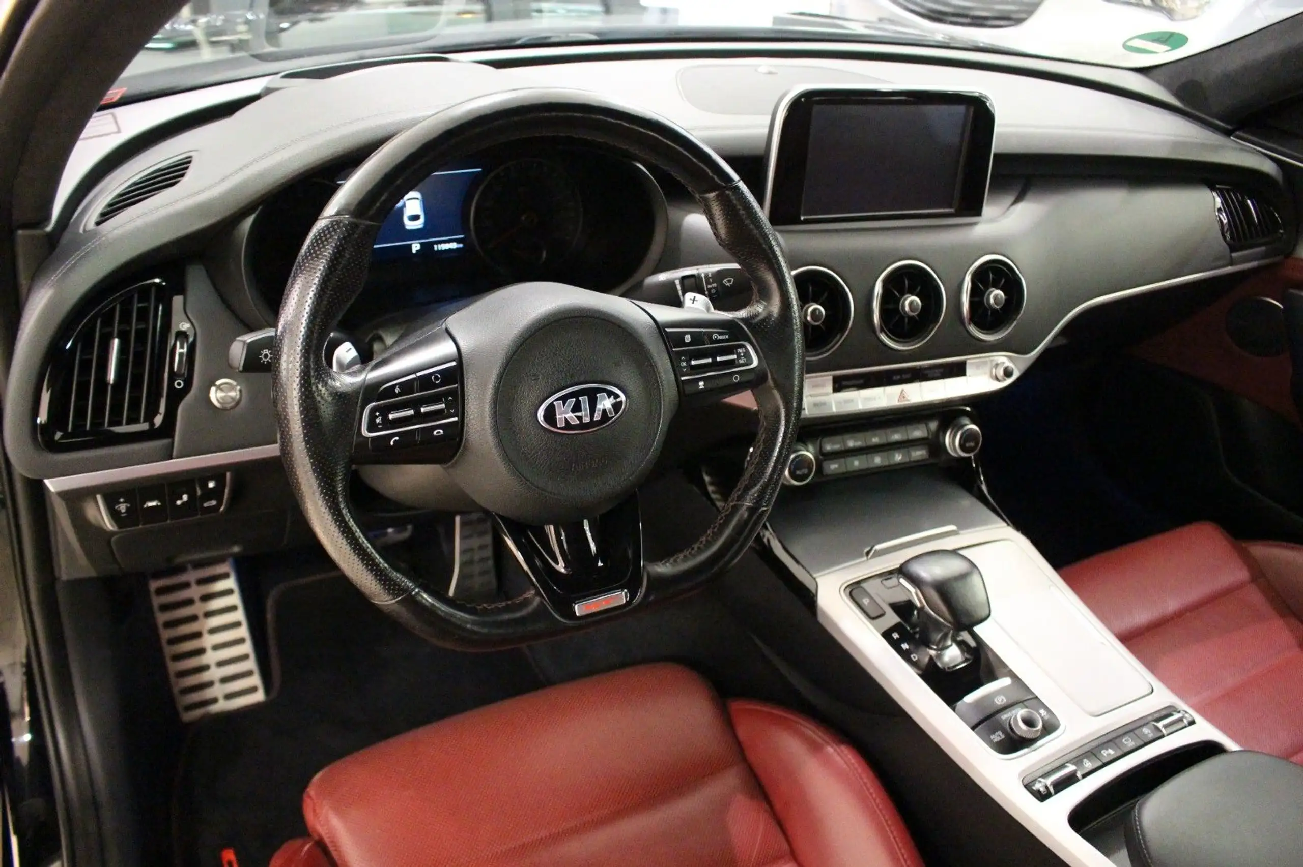 Kia - Stinger