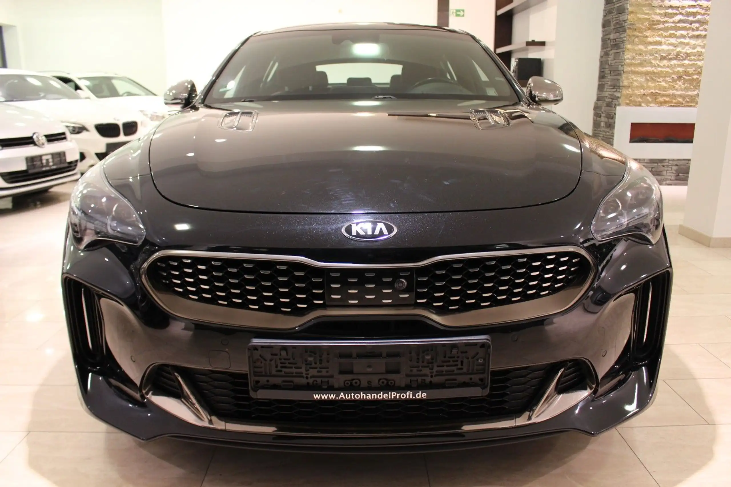 Kia - Stinger