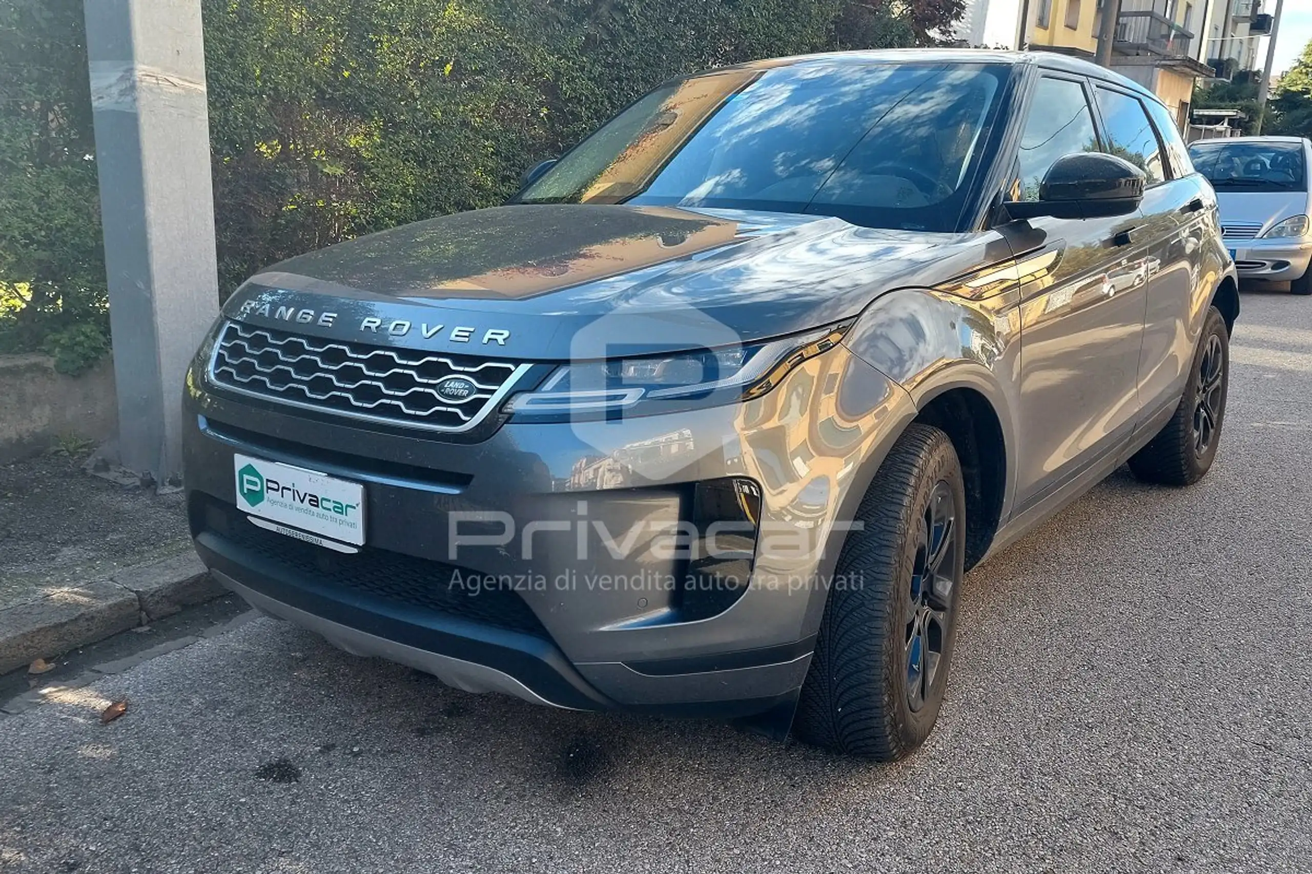 Land Rover - Range Rover Evoque