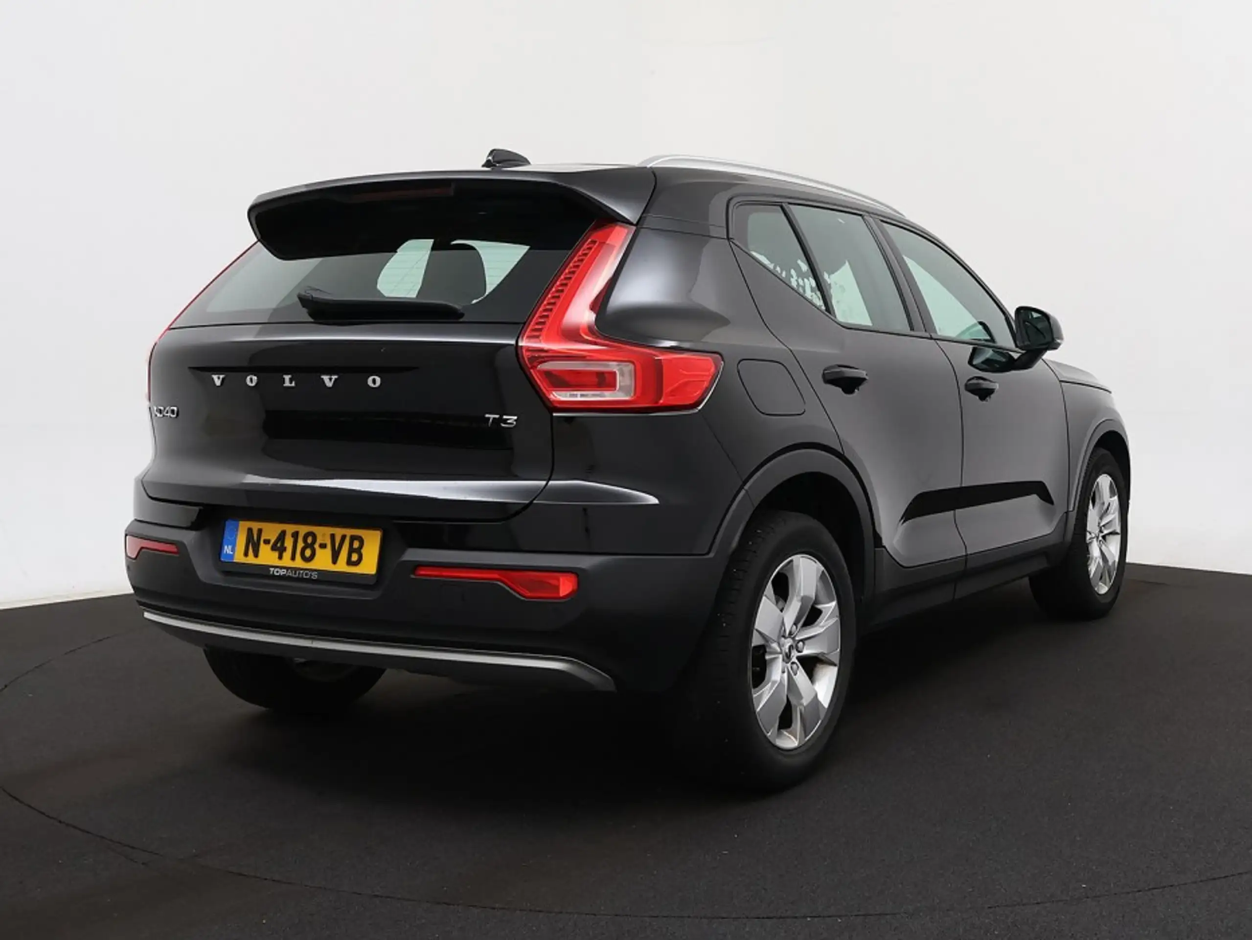 Volvo - XC40