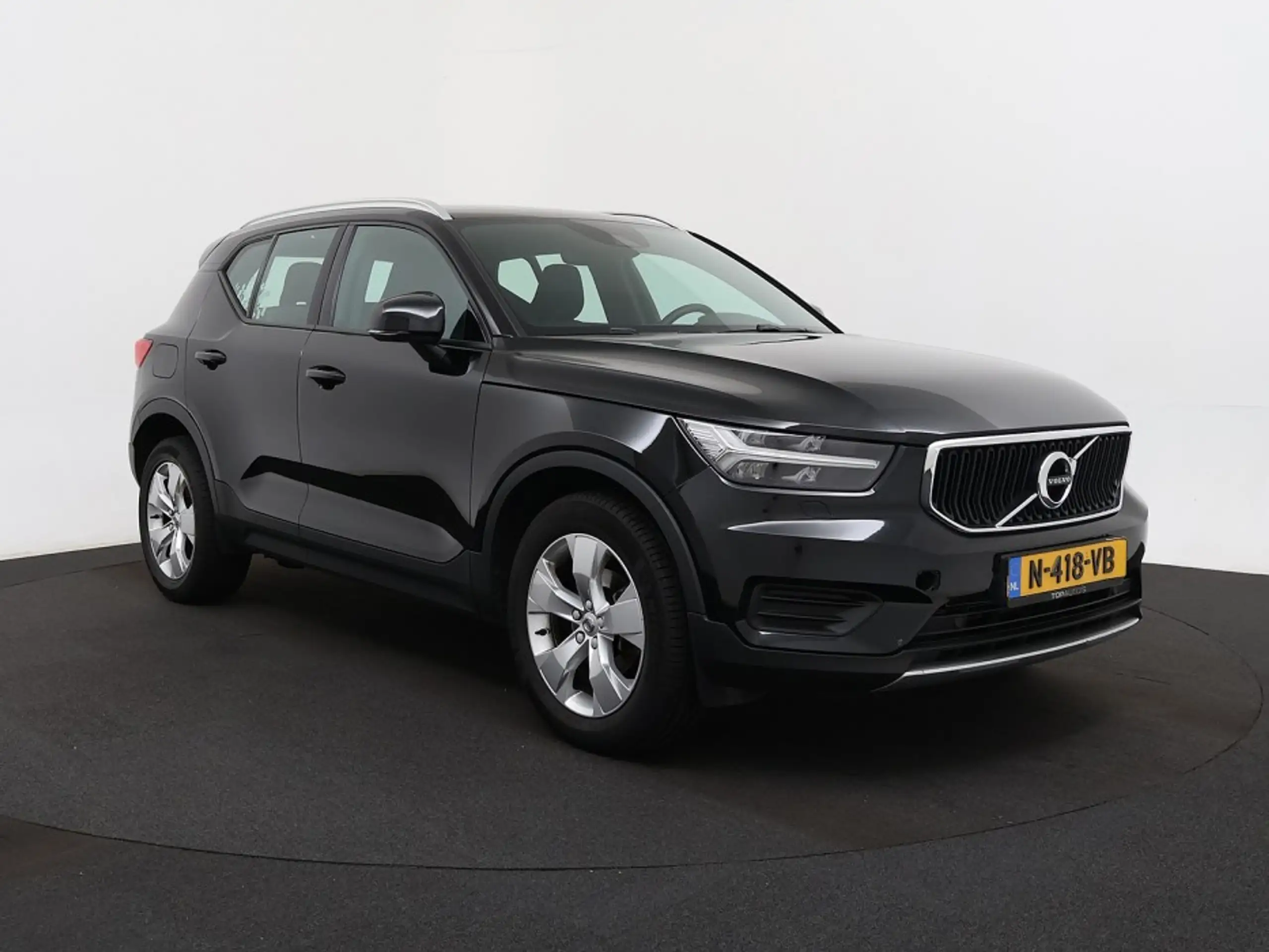 Volvo - XC40