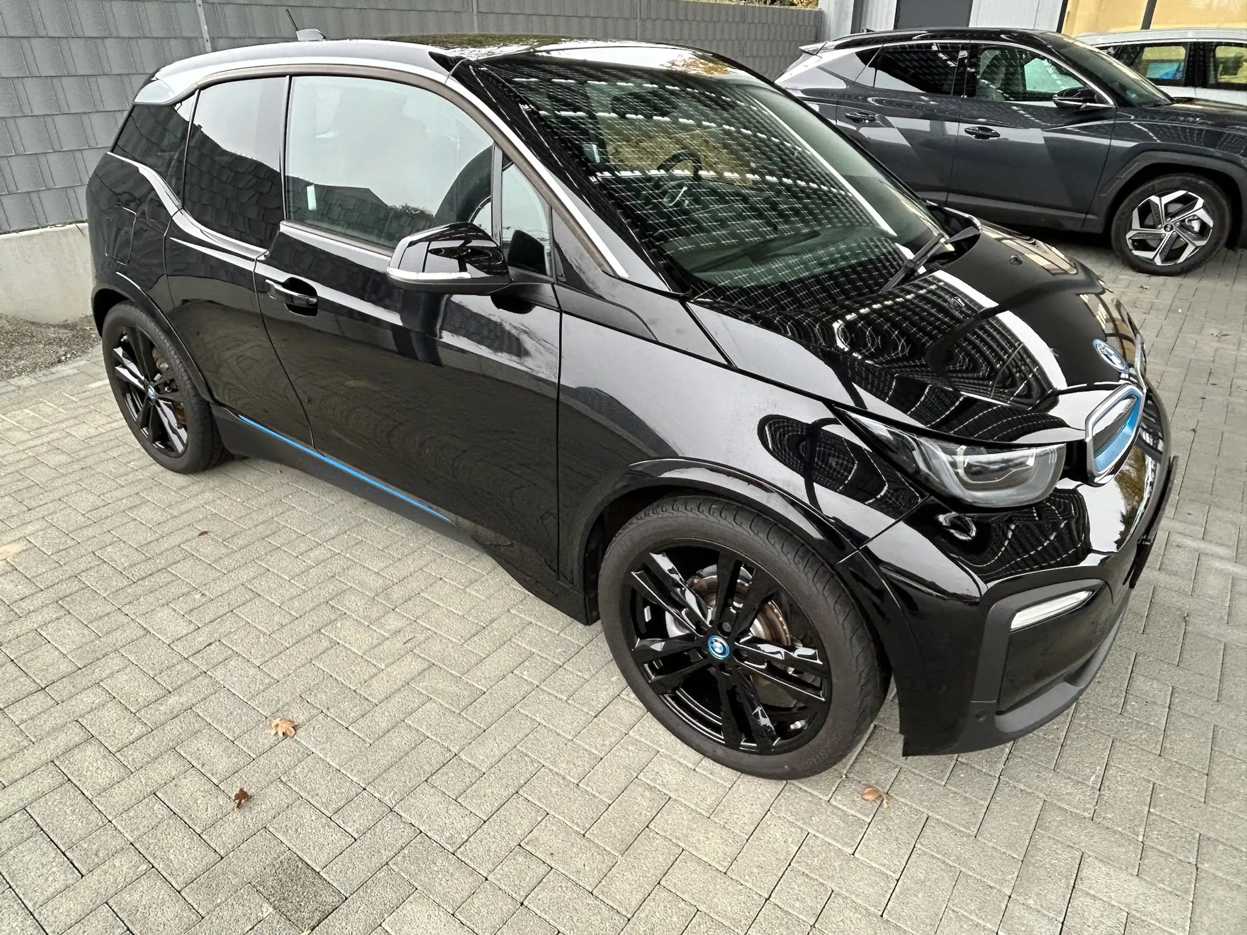 BMW - i3