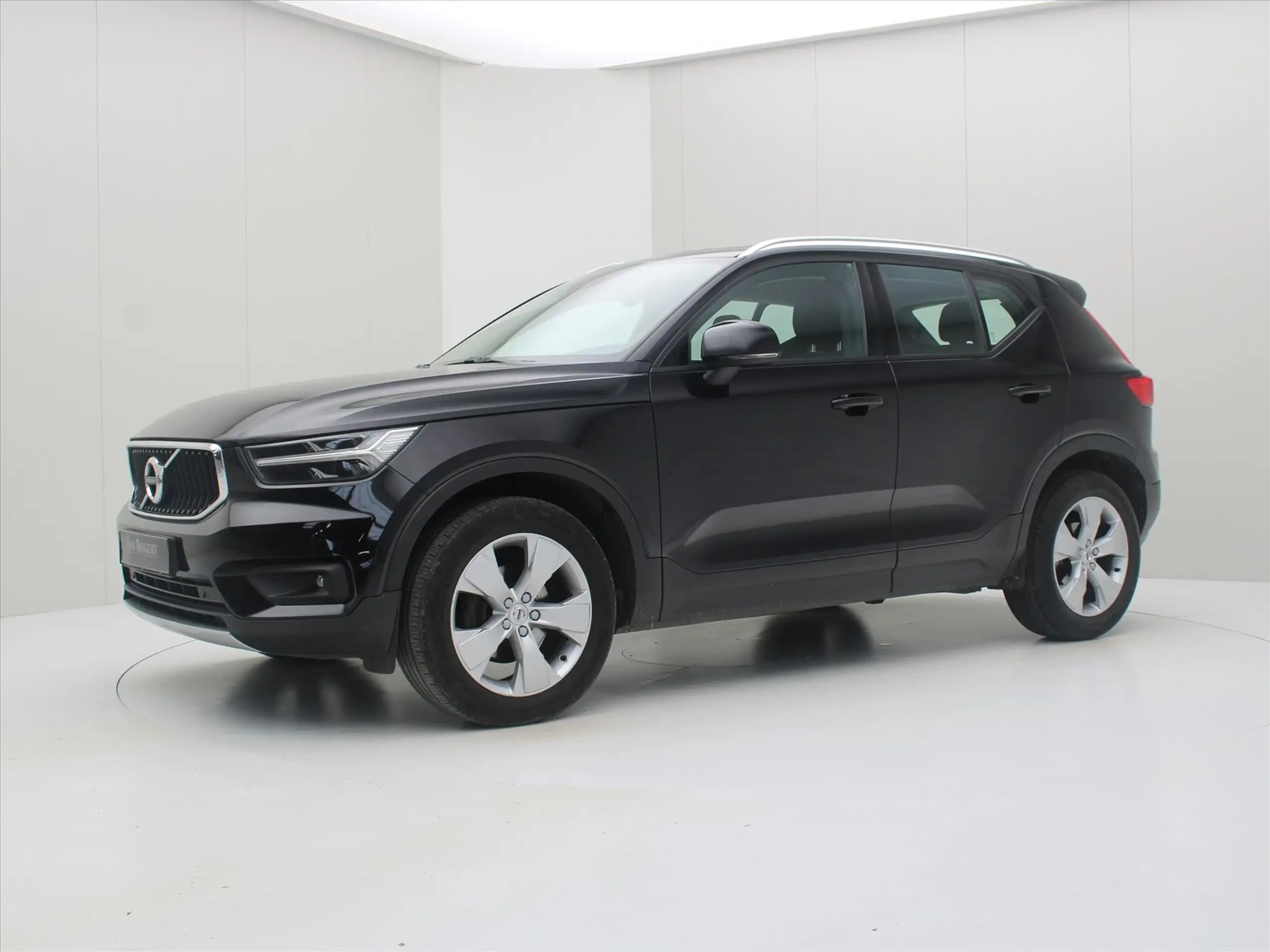 Volvo - XC40