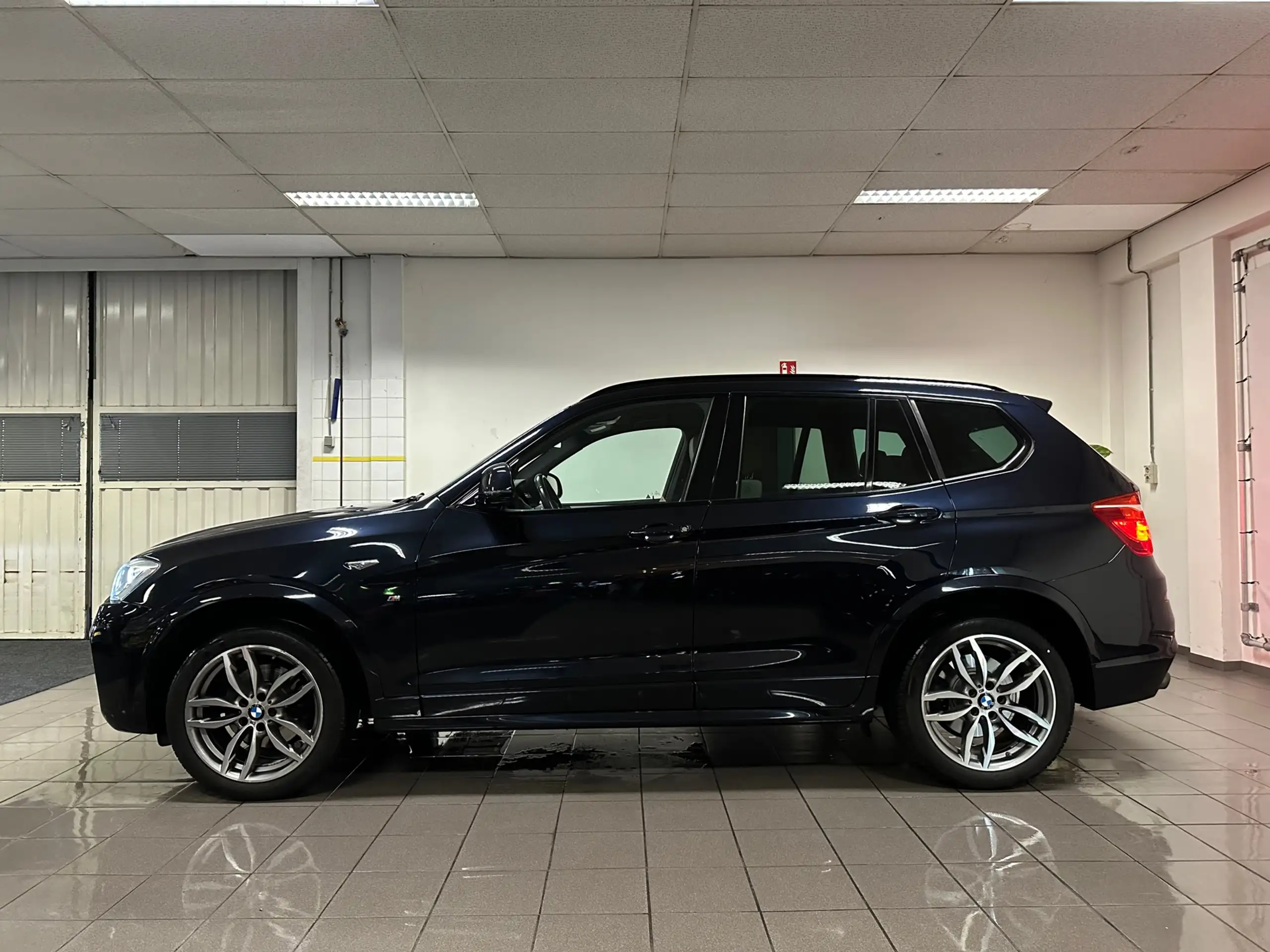 BMW - X3