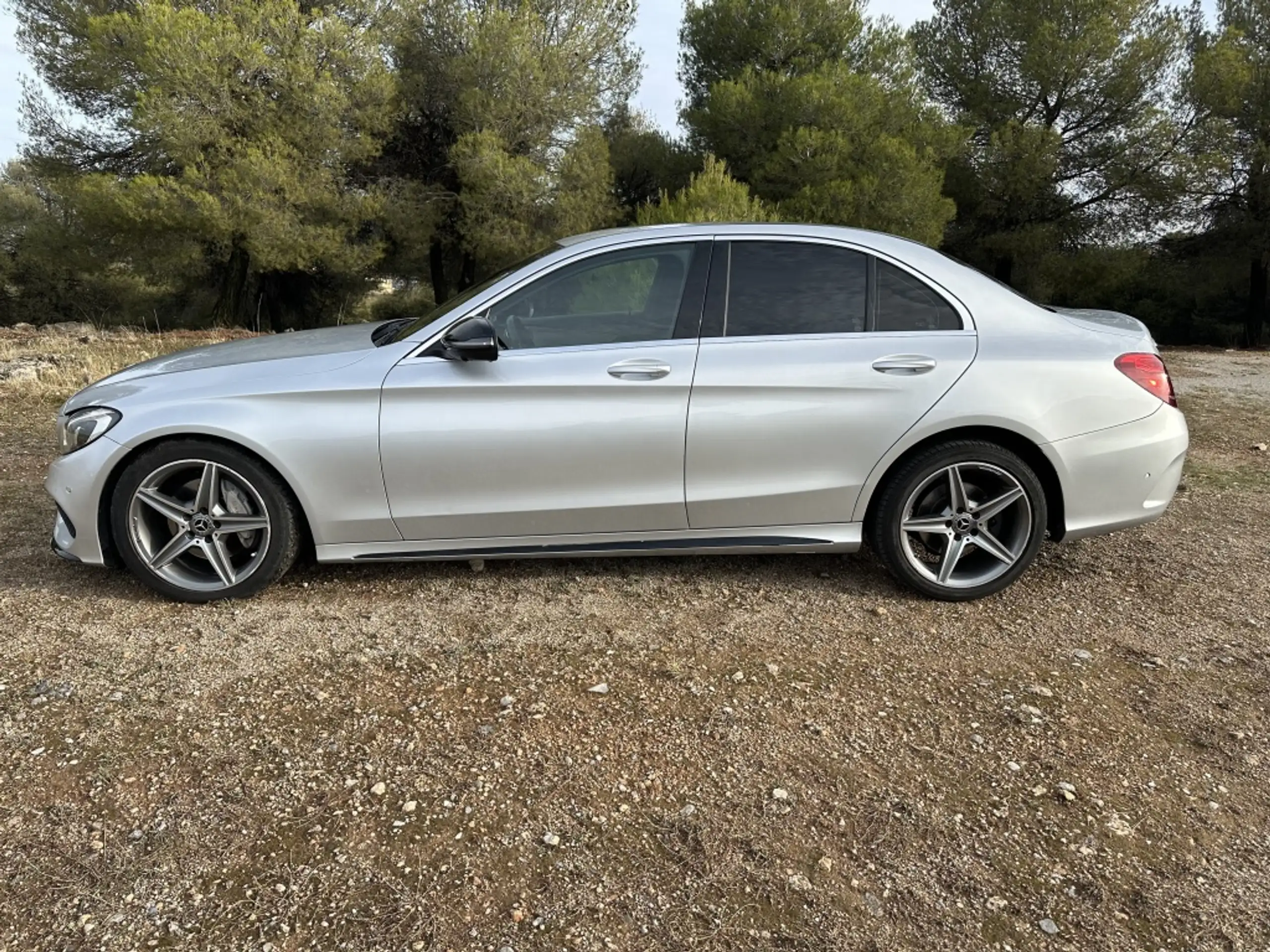 Mercedes-Benz - C 220