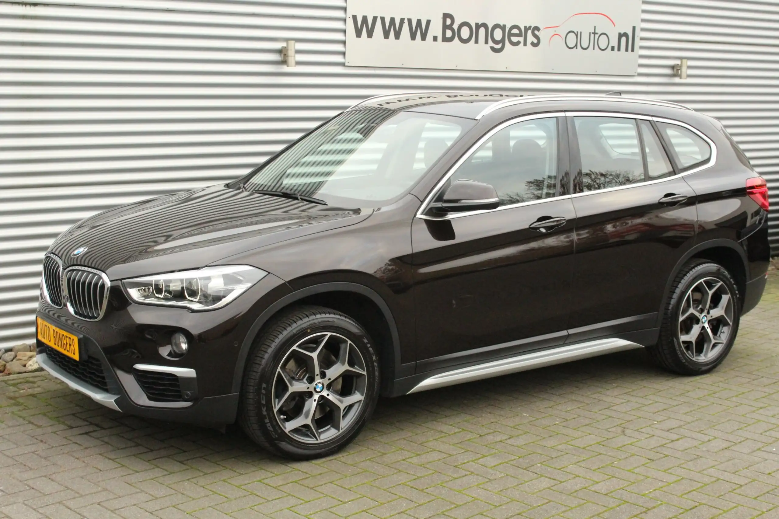 BMW - X1