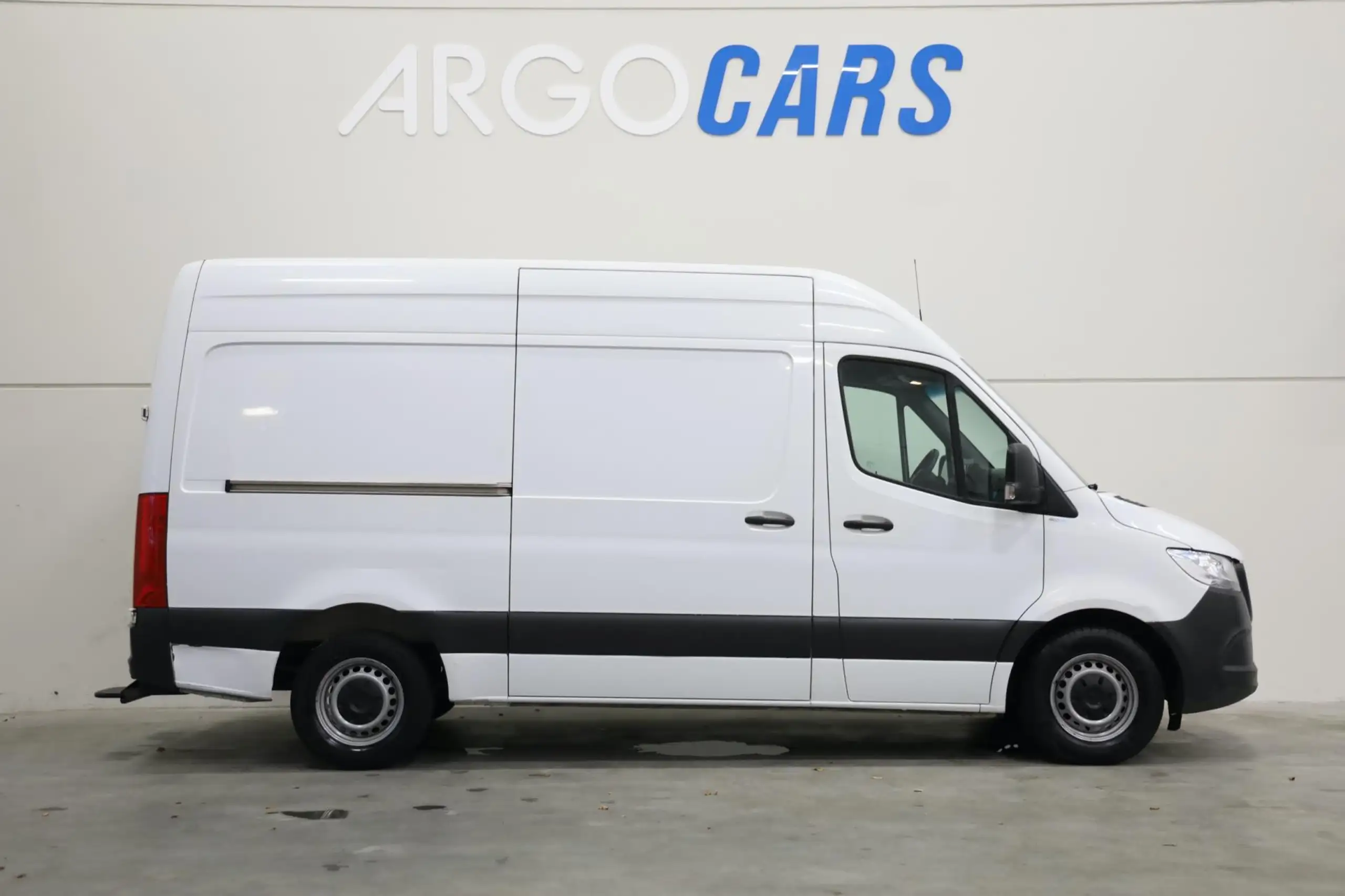 Mercedes-Benz - Sprinter