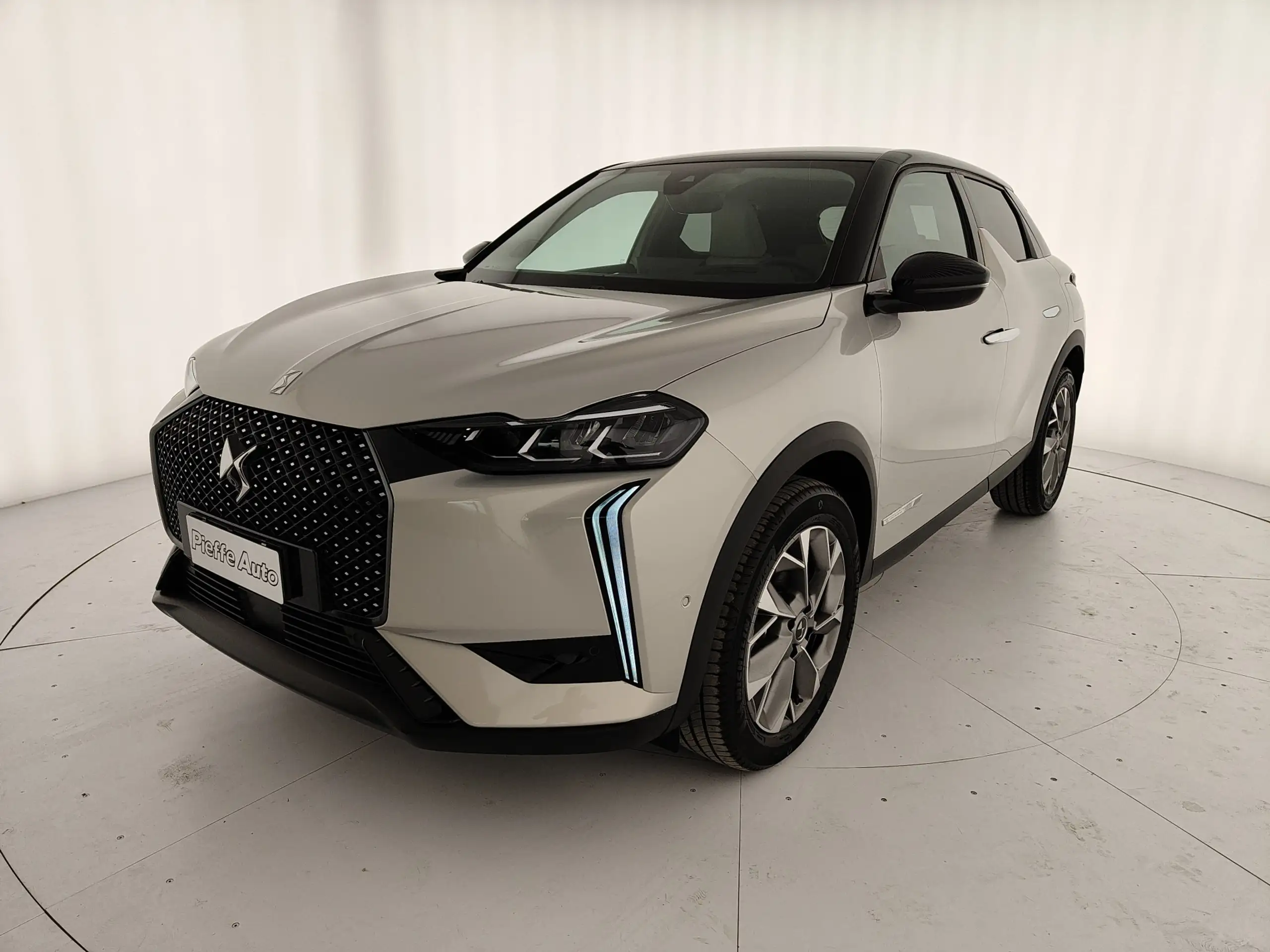 DS Automobiles - DS 3 Crossback