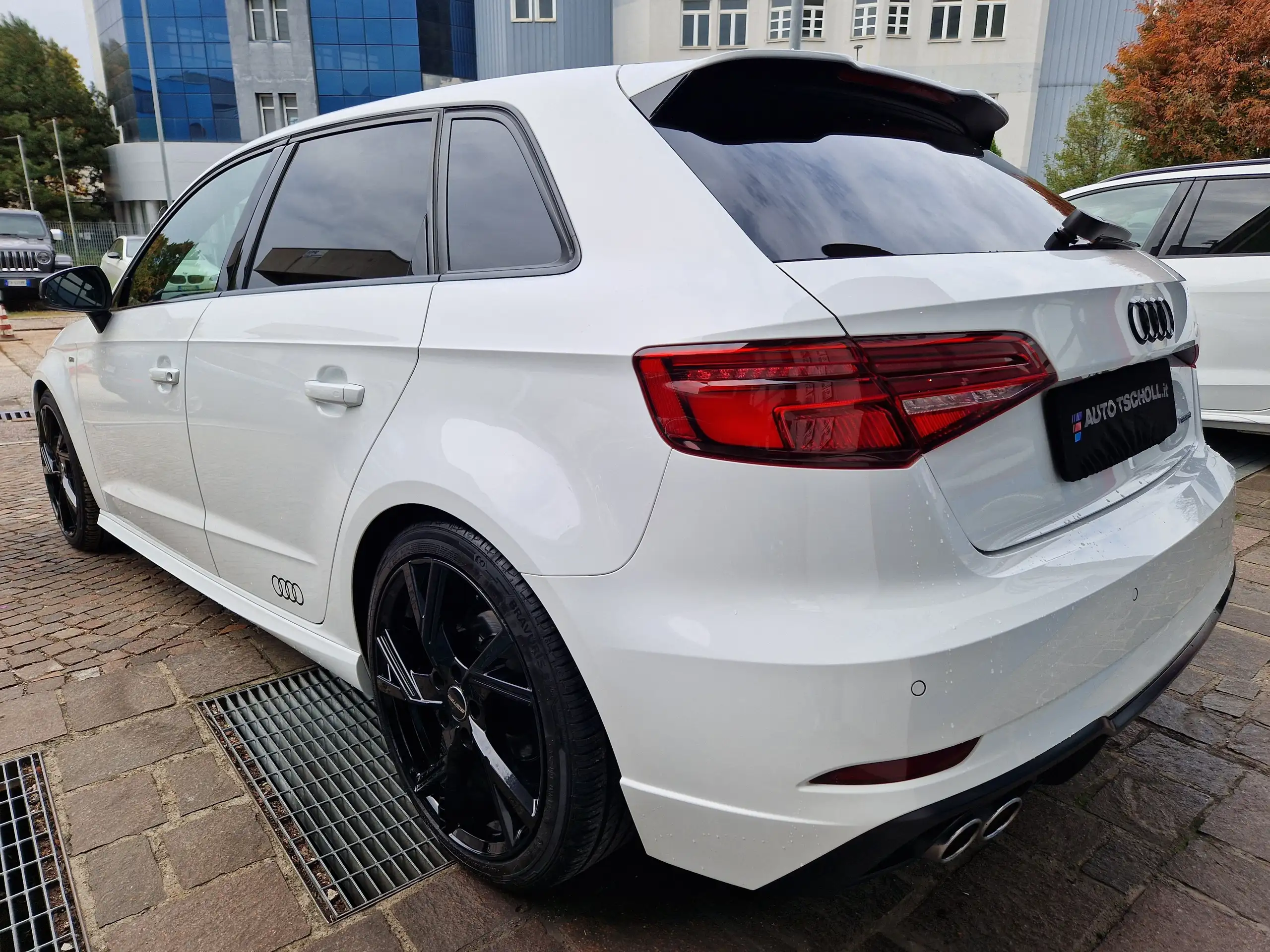 Audi - A3