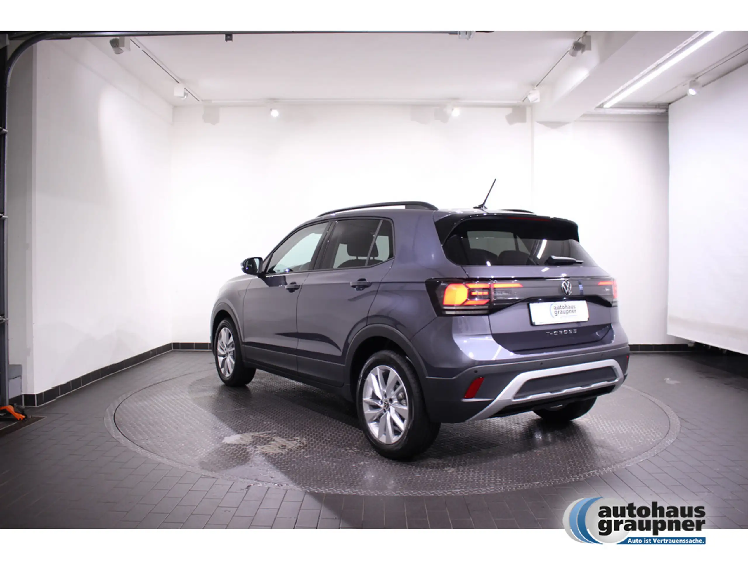 Volkswagen - T-Cross