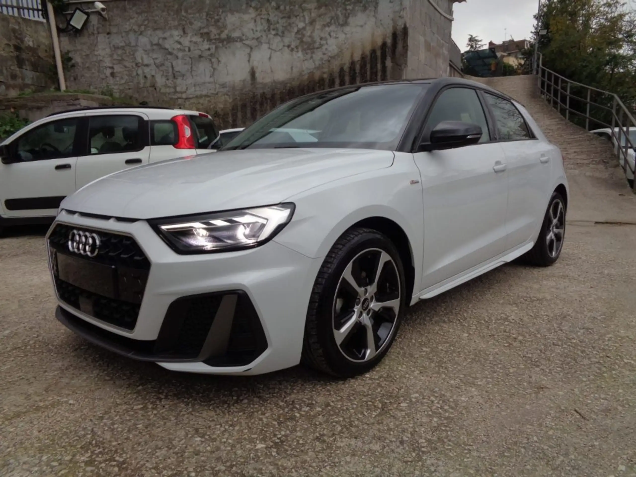 Audi - A1