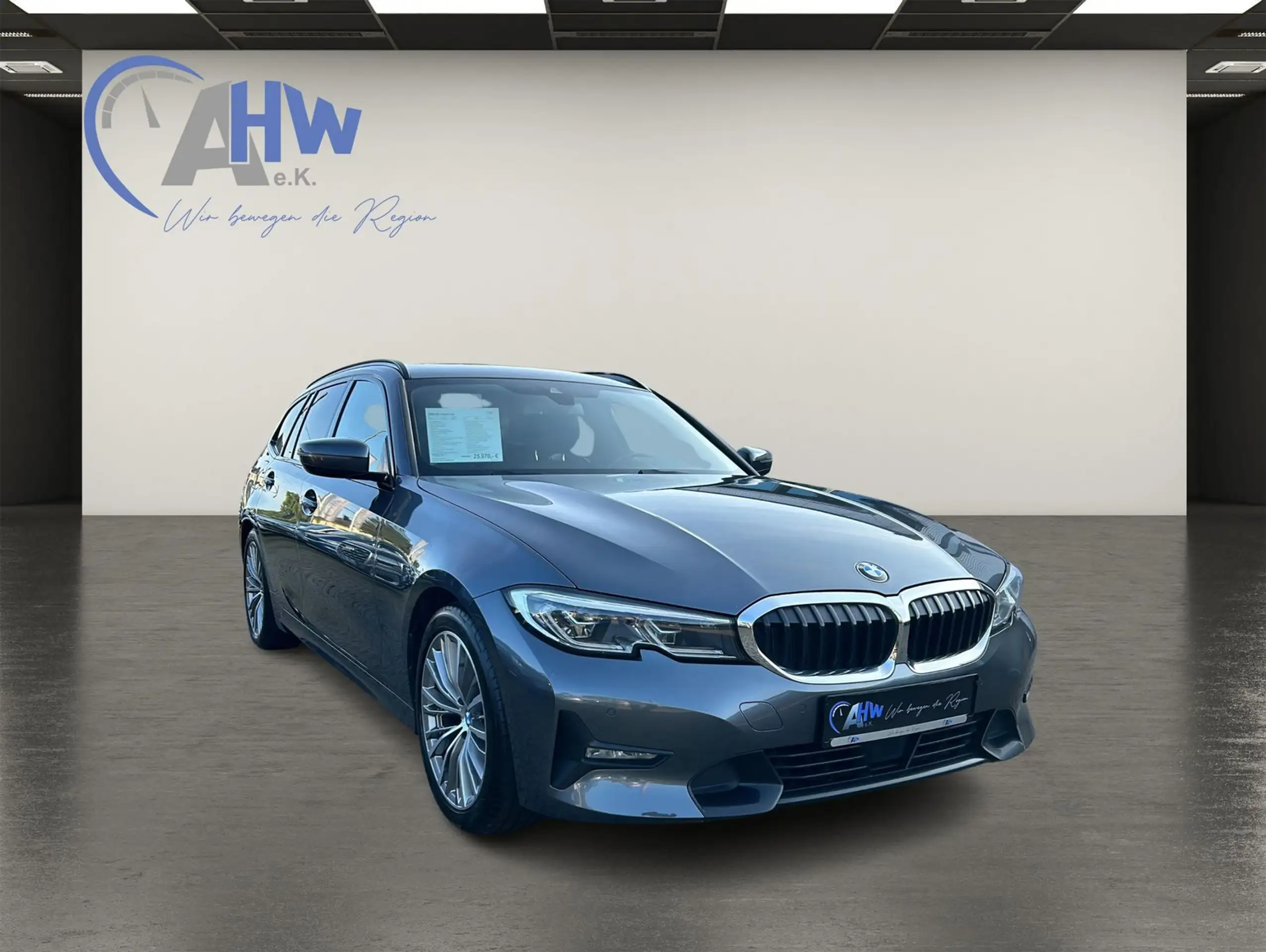 BMW - 320