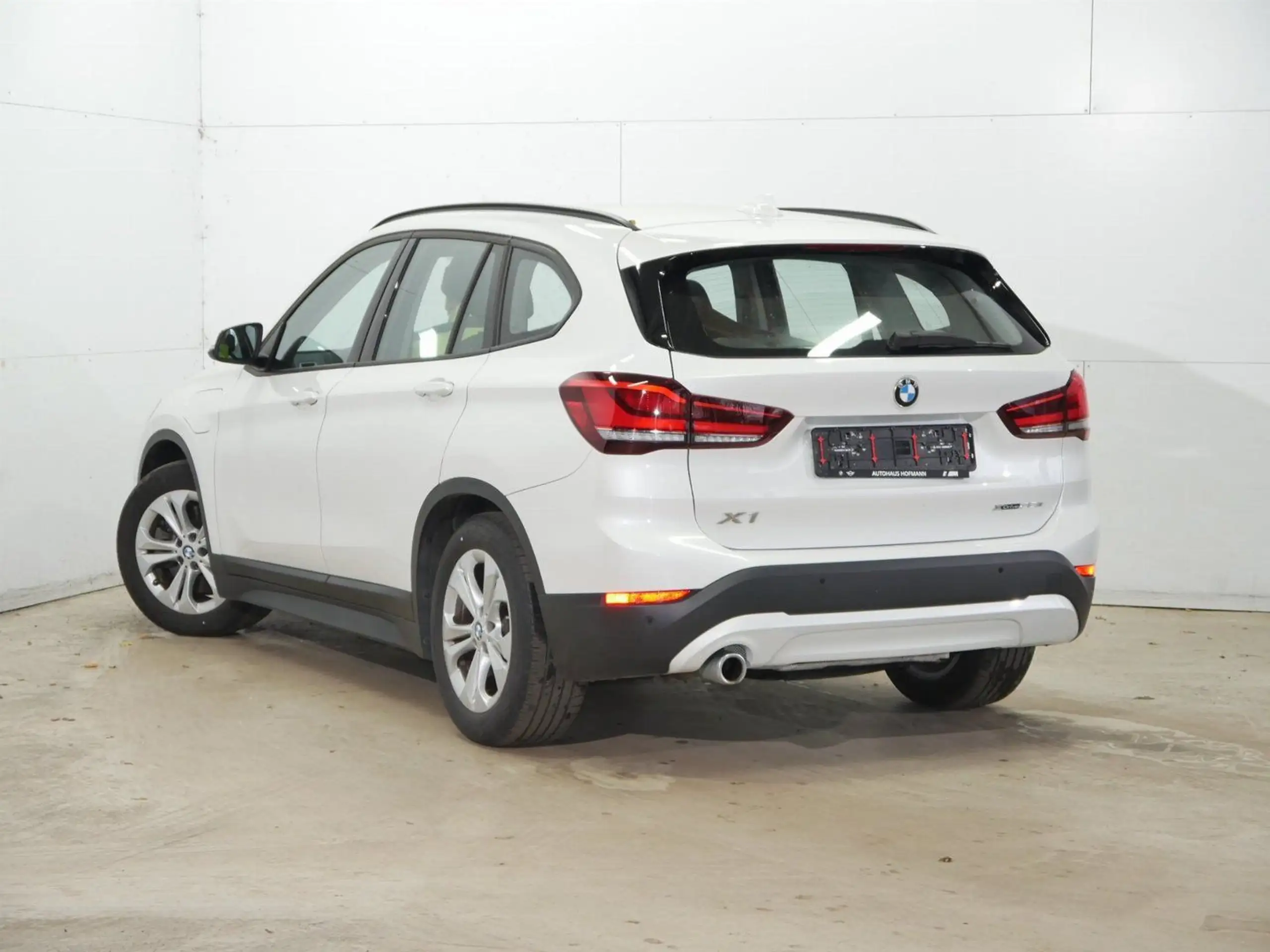 BMW - X1