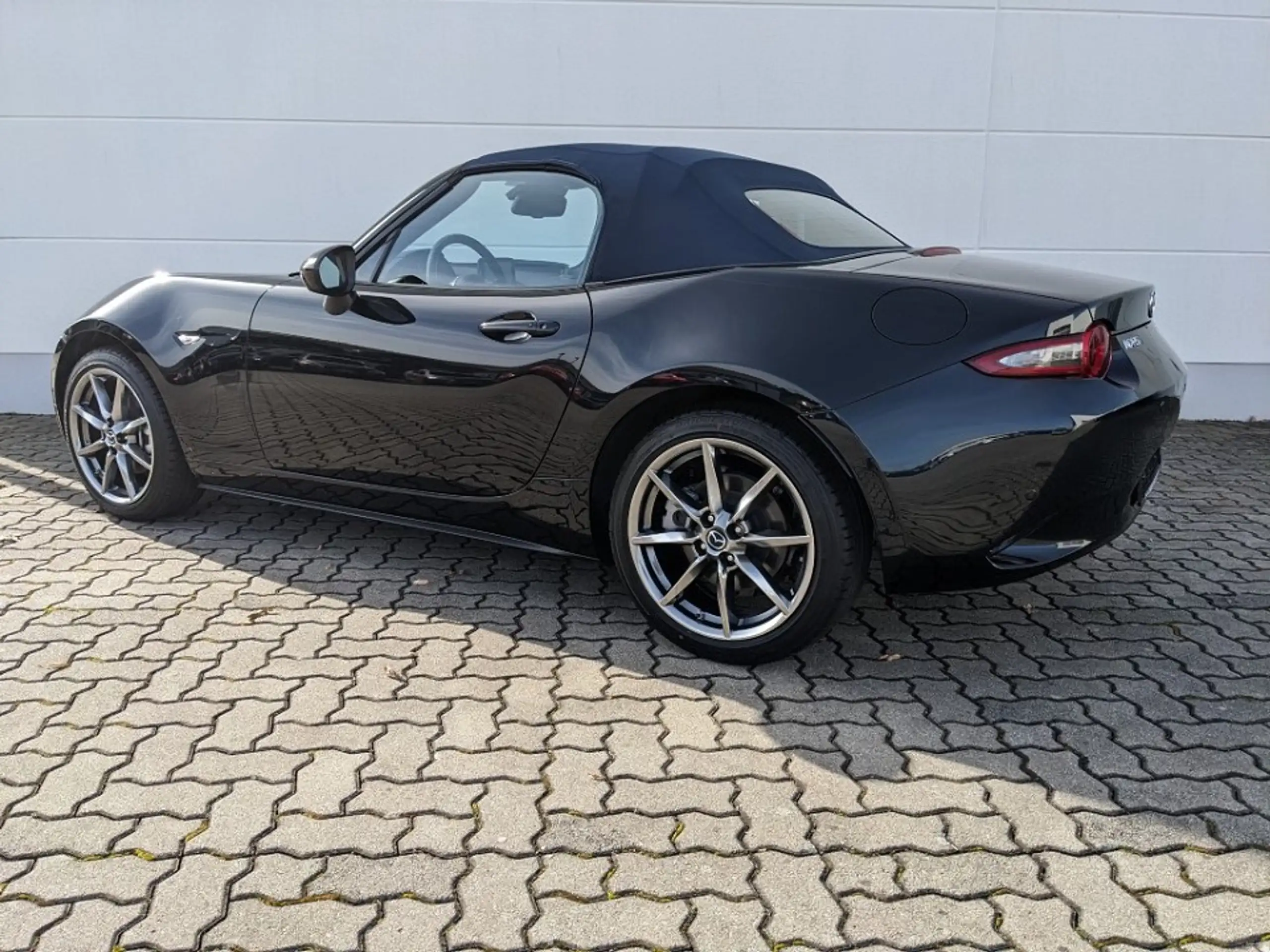 Mazda - MX-5