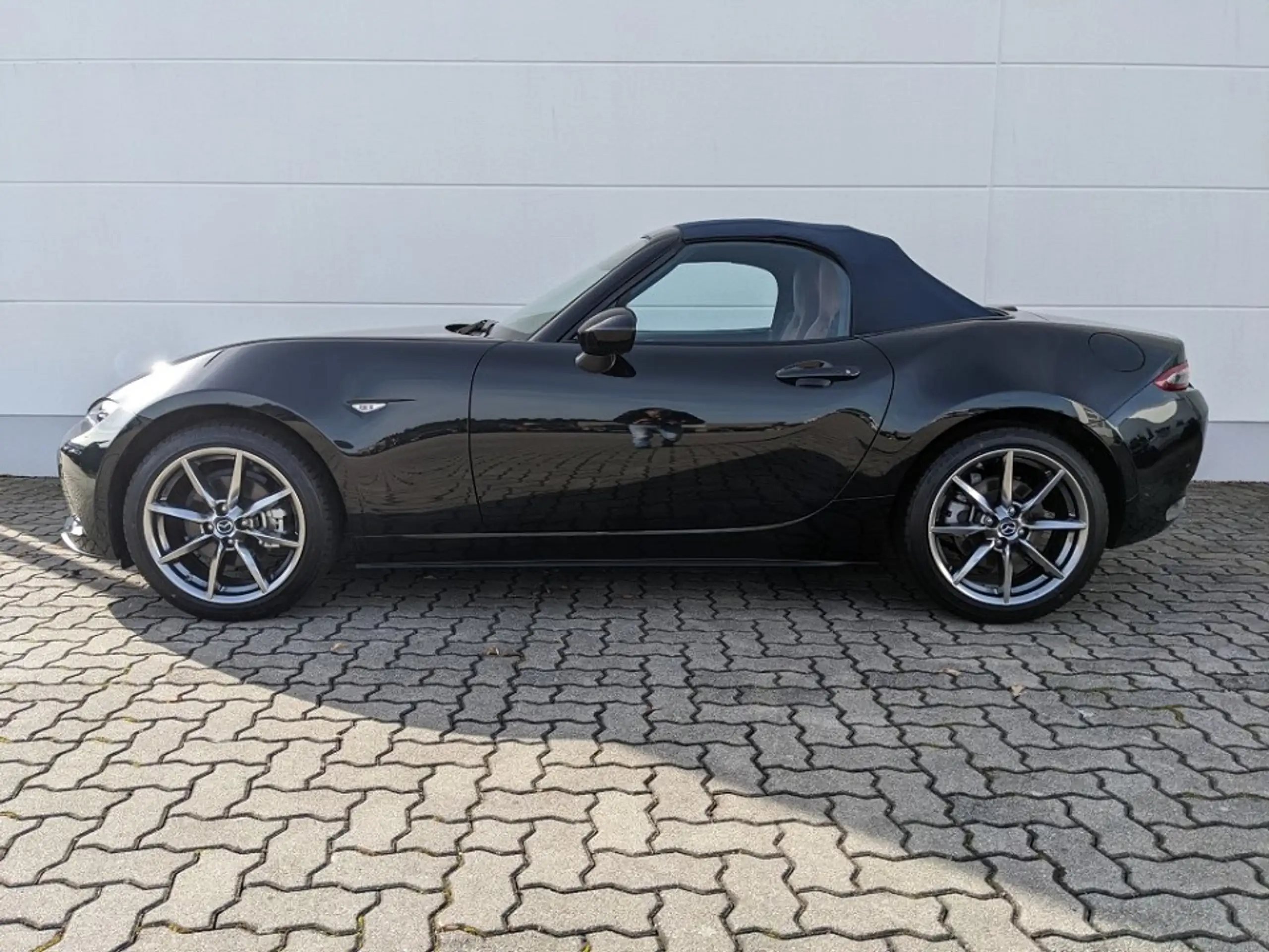 Mazda - MX-5