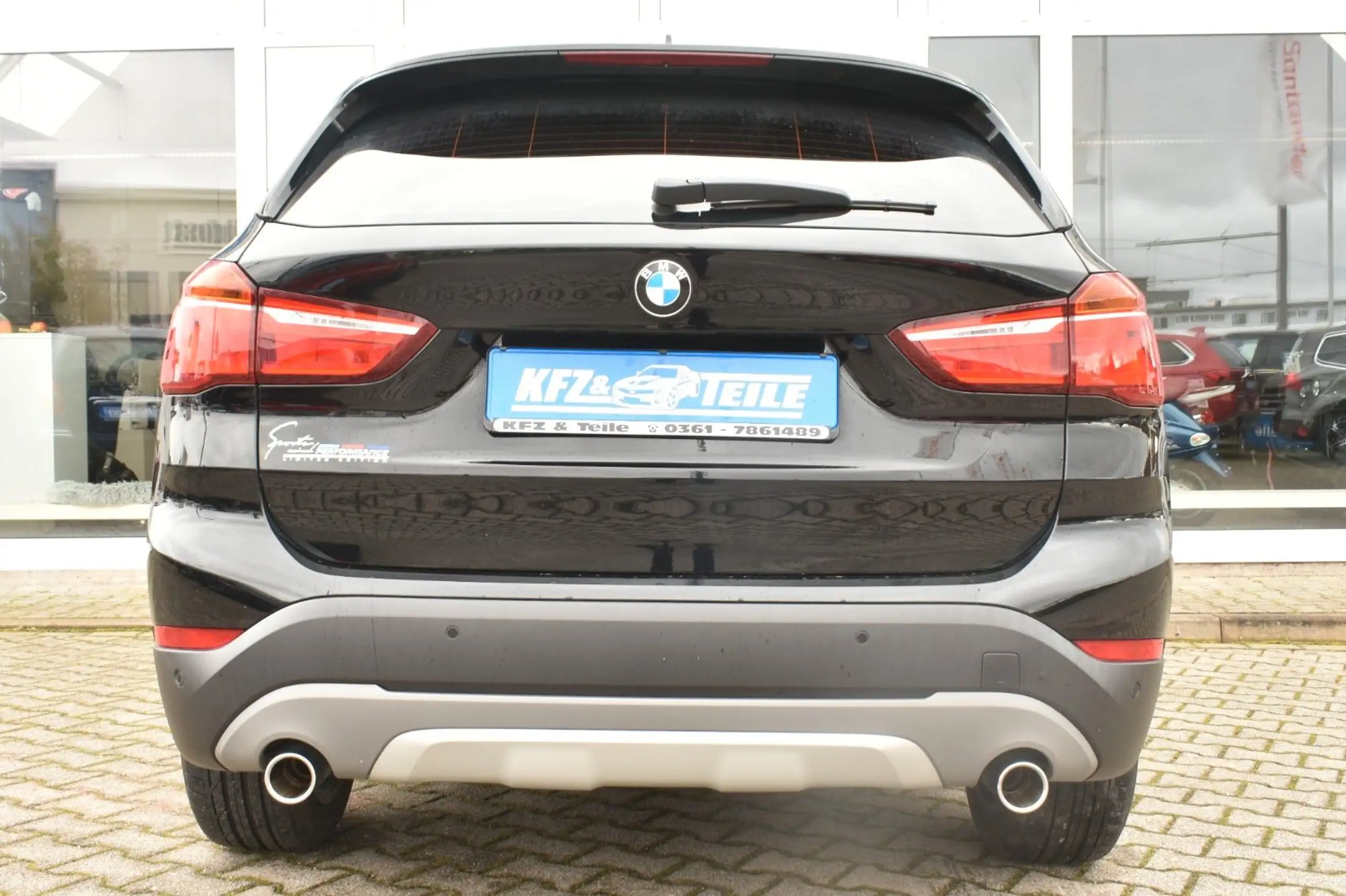 BMW - X1