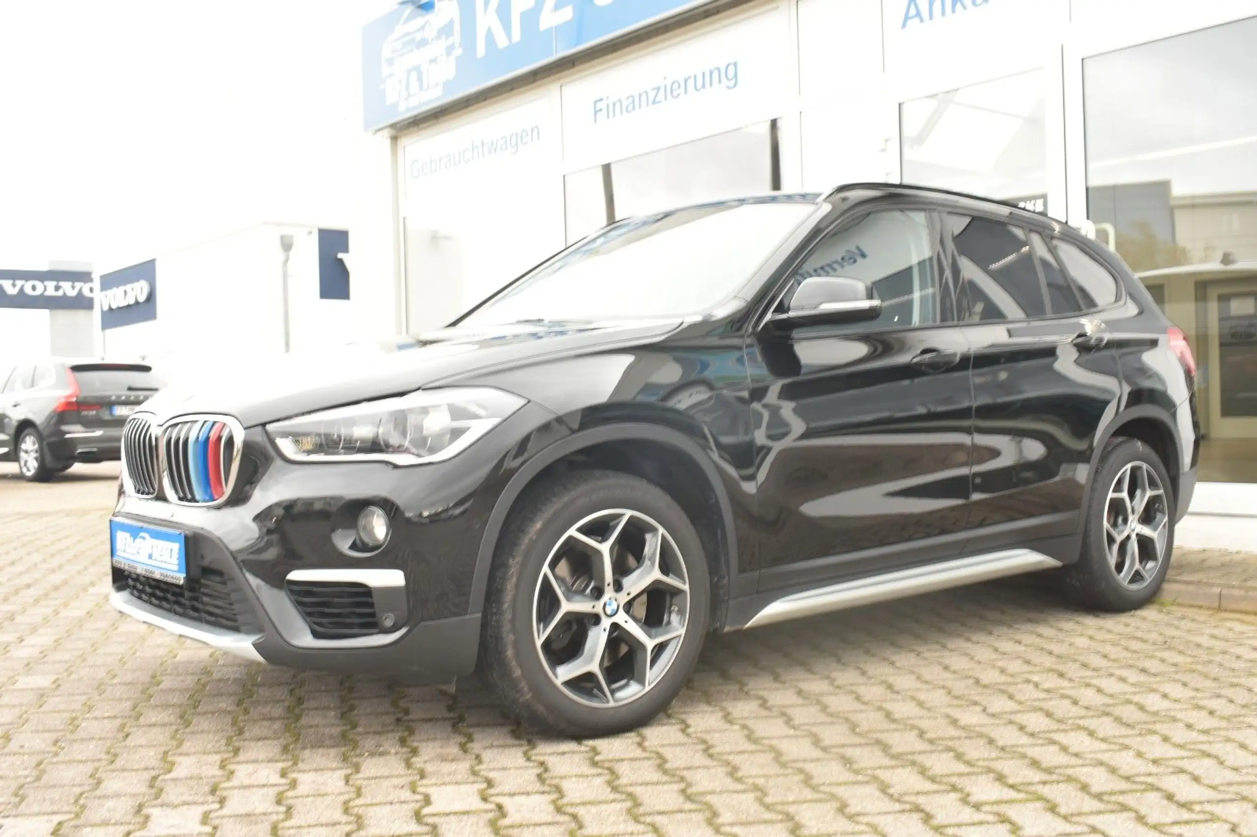 BMW - X1