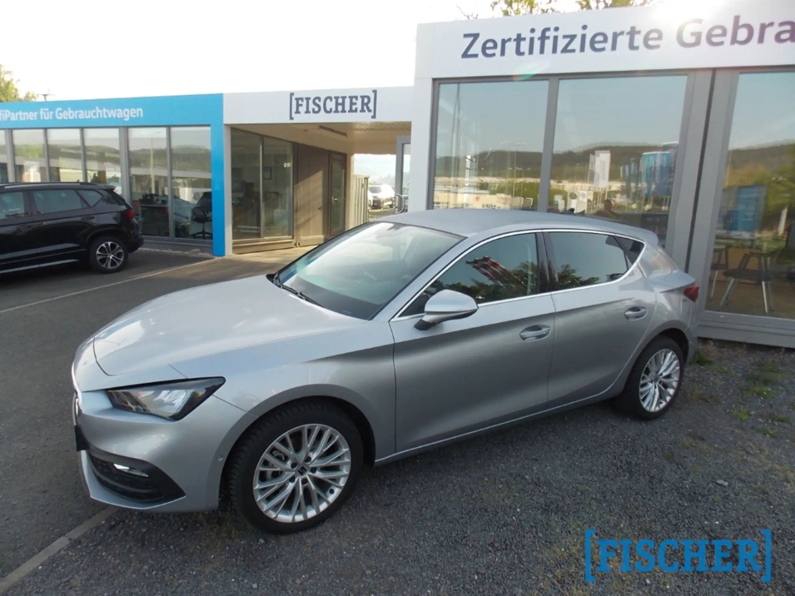 SEAT - Leon