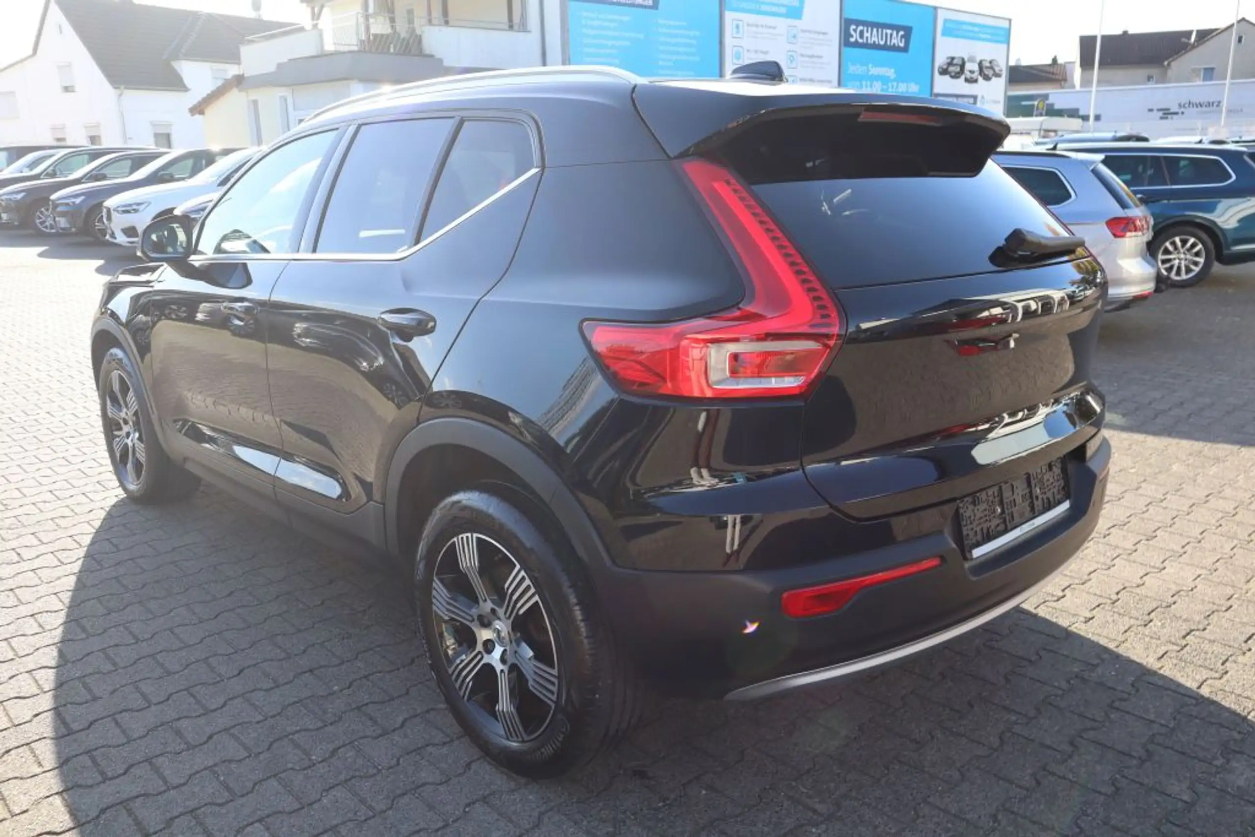 Volvo - XC40