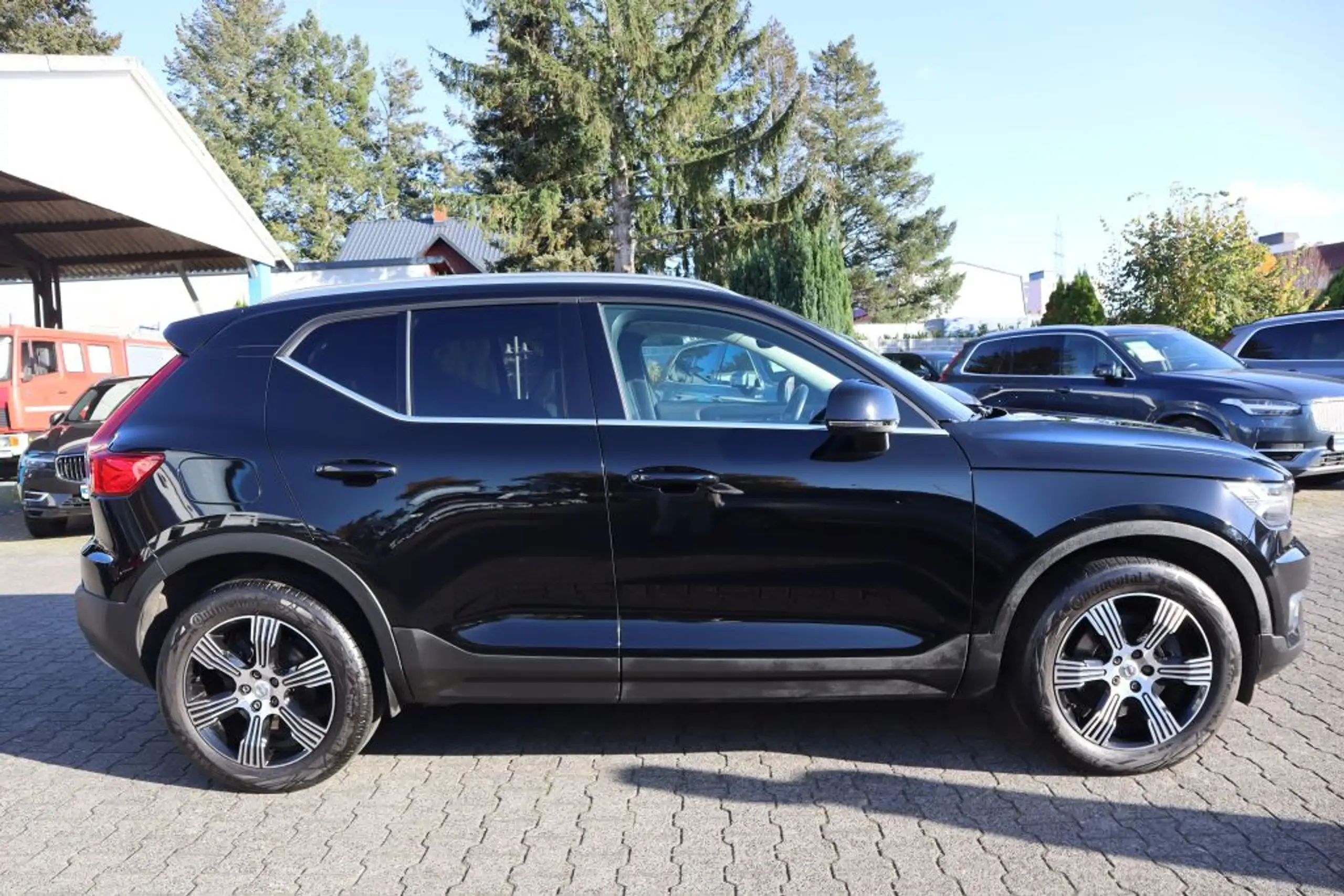 Volvo - XC40